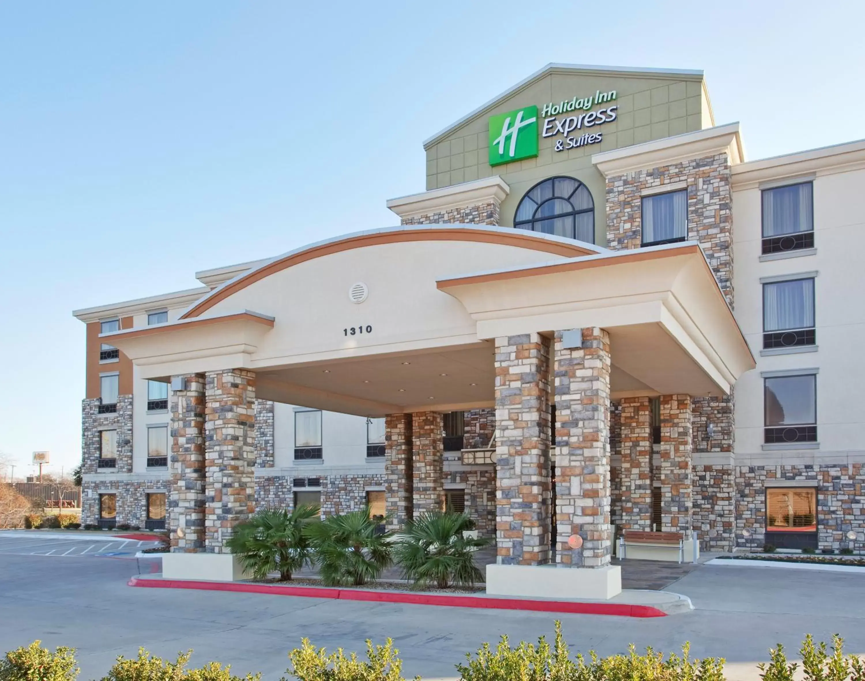 Holiday Inn Express Hotel & Suites Dallas South - DeSoto by IHG Holiday Inn Express Hotel & Suites Dallas South - DeSoto by IHG