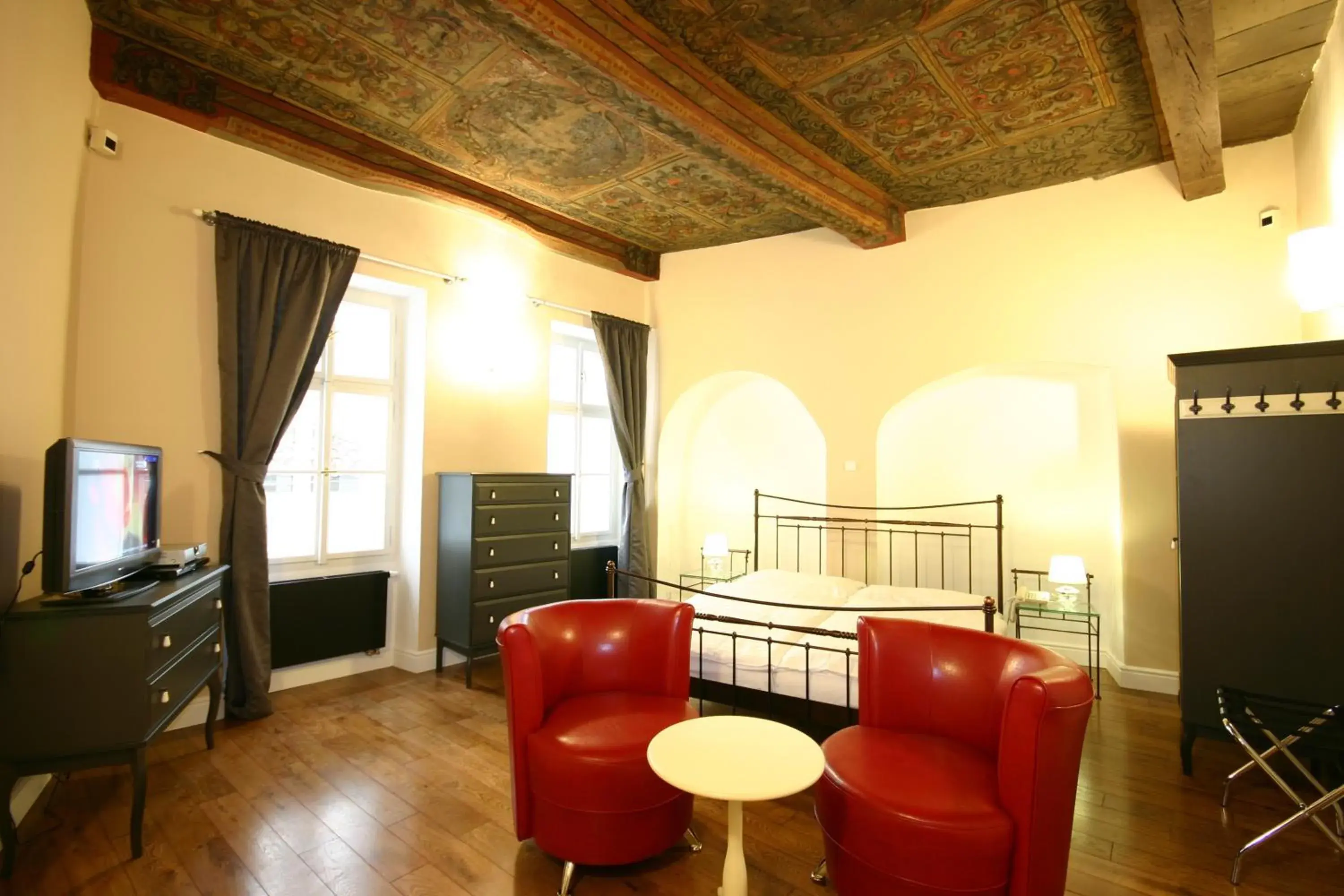 Superior Double Room with Extra Bed in U Tří Bubnů Superior Double Room with Extra Bed in U Tří Bubnů