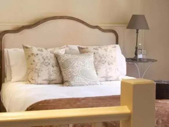 Superior Twin Room in The Woolpack Hotel Superior Twin Room in The Woolpack Hotel