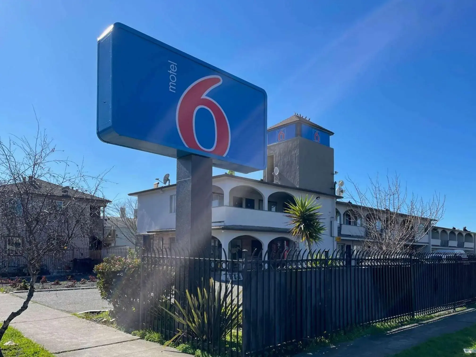 Motel 6 Richmond CA Civic Center Motel 6 Richmond CA Civic Center