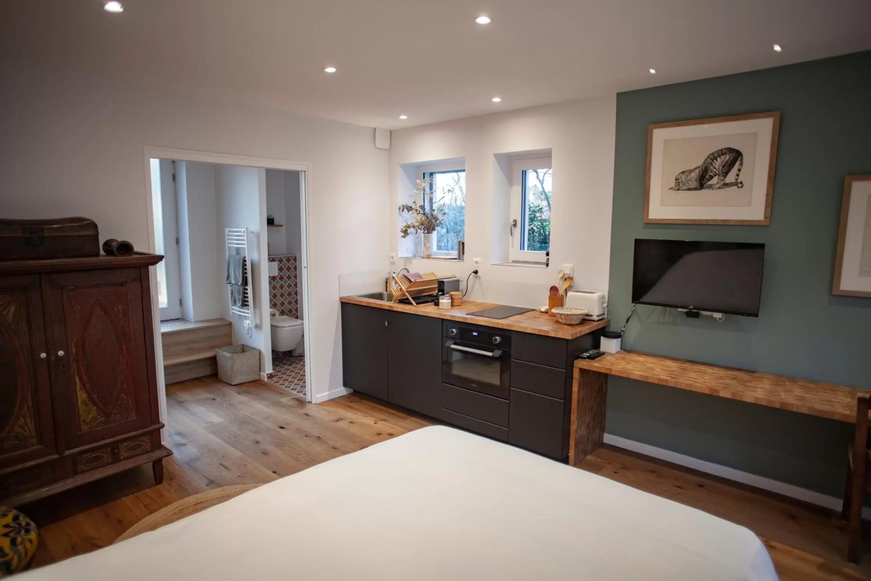 Studio with Terrace in LYONEST chambre d'hôtes Studio with Terrace in LYONEST chambre d'hôtes