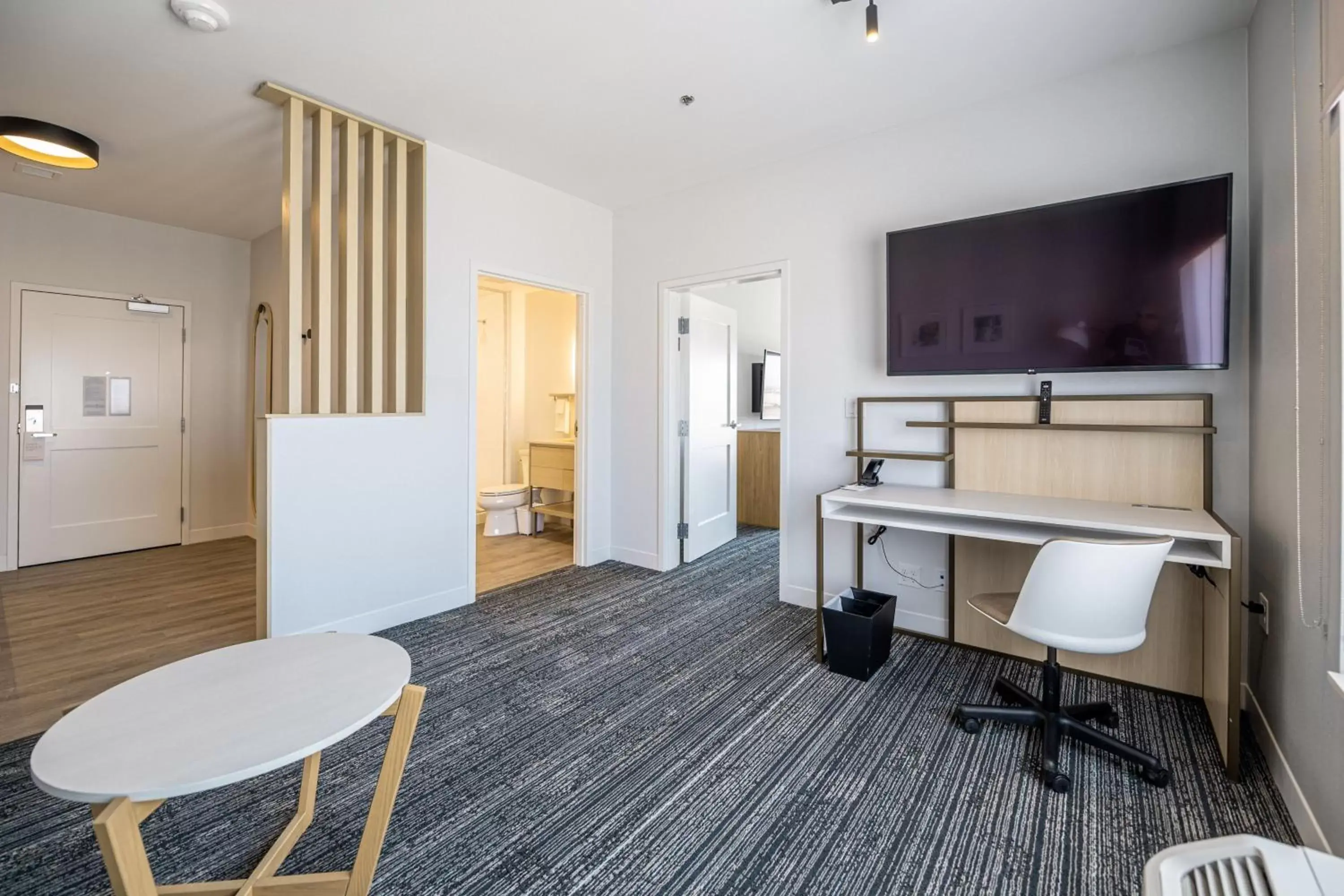 One-Bedroom Corner Queen Suite in TownePlace Suites by Marriott Las Vegas North I-15 One-Bedroom Corner Queen Suite in TownePlace Suites by Marriott Las Vegas North I-15