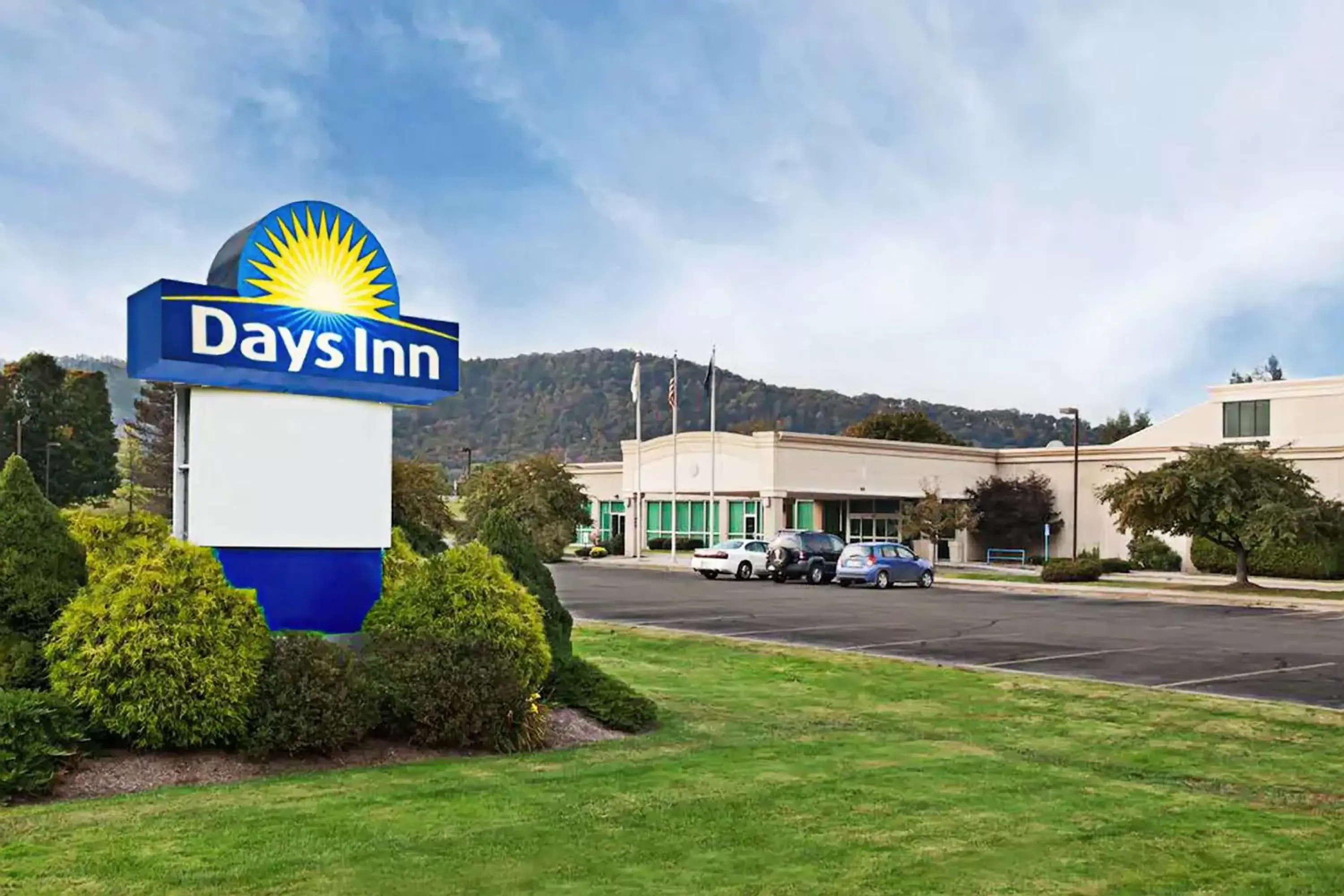 Days Inn by Wyndham Warren Days Inn by Wyndham Warren