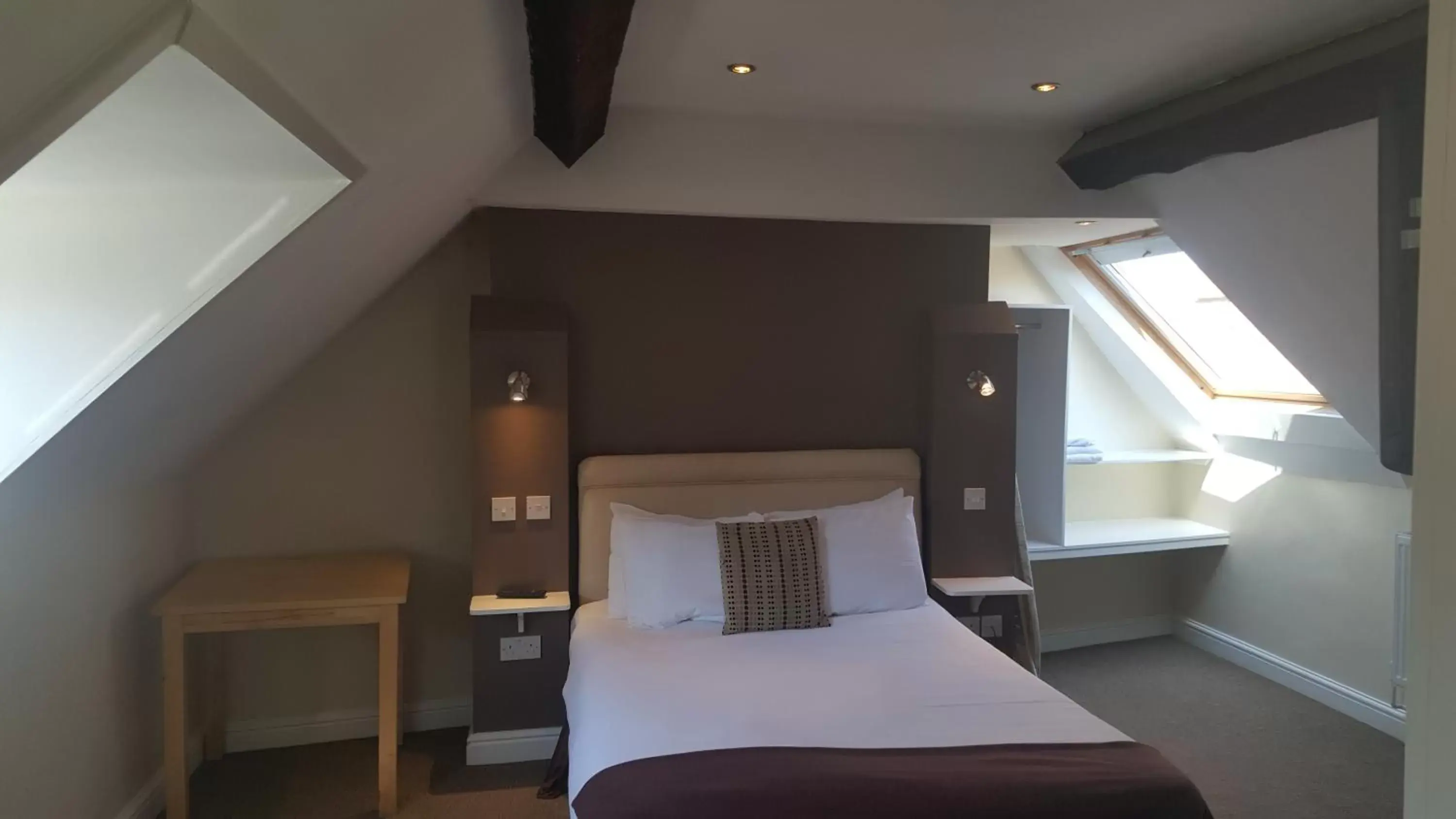 Superior Double Room in Beaumond Cross Inn Superior Double Room in Beaumond Cross Inn