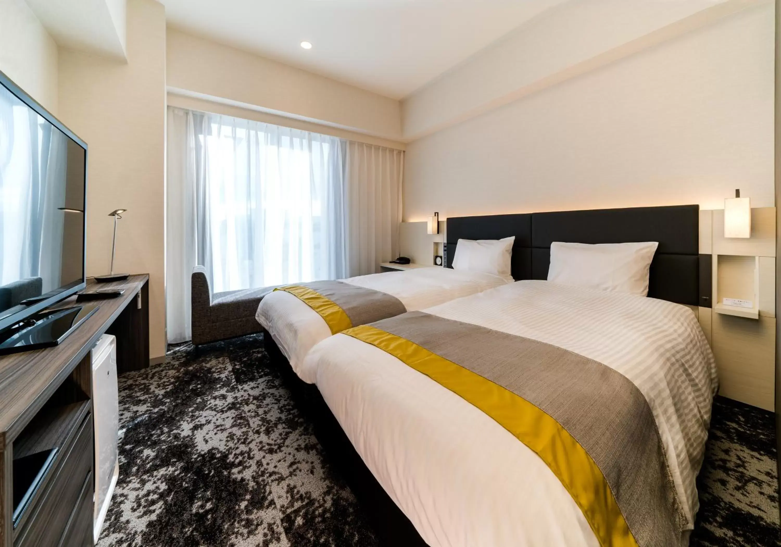 Hollywood Twin Room - Non-Smoking in Daiwa Roynet Hotel Himeji Hollywood Twin Room - Non-Smoking in Daiwa Roynet Hotel Himeji