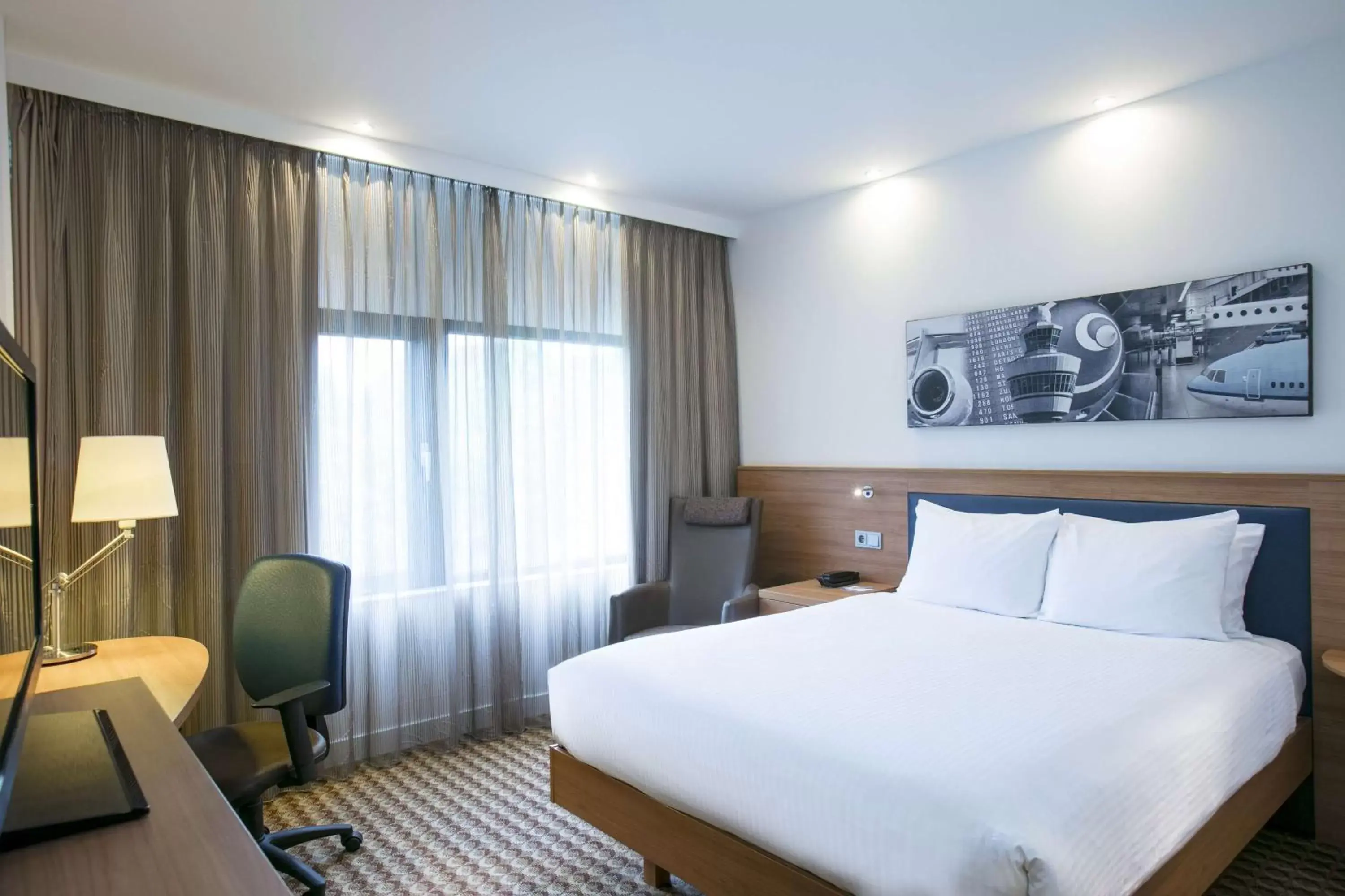 Queen Room in Hampton by Hilton Amsterdam Airport Schiphol Queen Room in Hampton by Hilton Amsterdam Airport Schiphol
