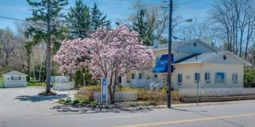 New Buffalo Inn & Spa New Buffalo Inn & Spa