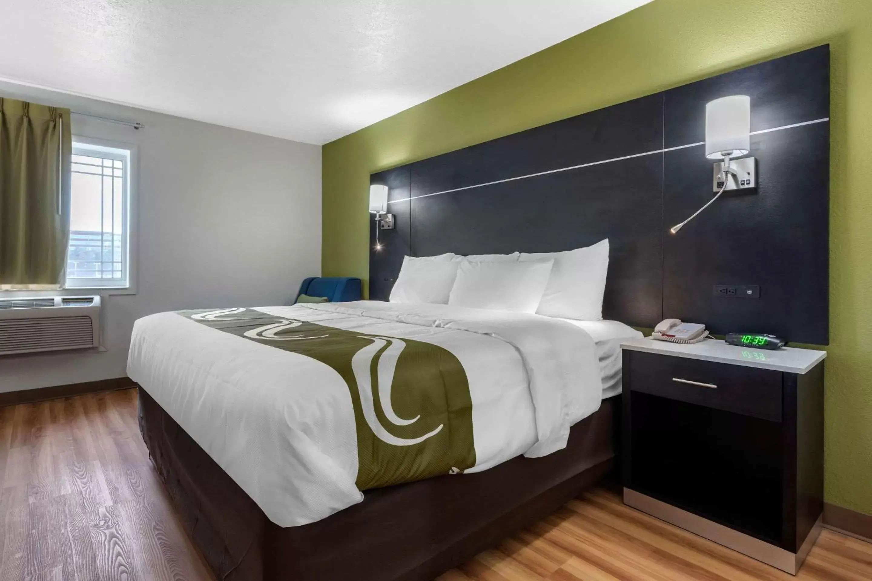 King Room - Non-Smoking in Quality Inn King Room - Non-Smoking in Quality Inn