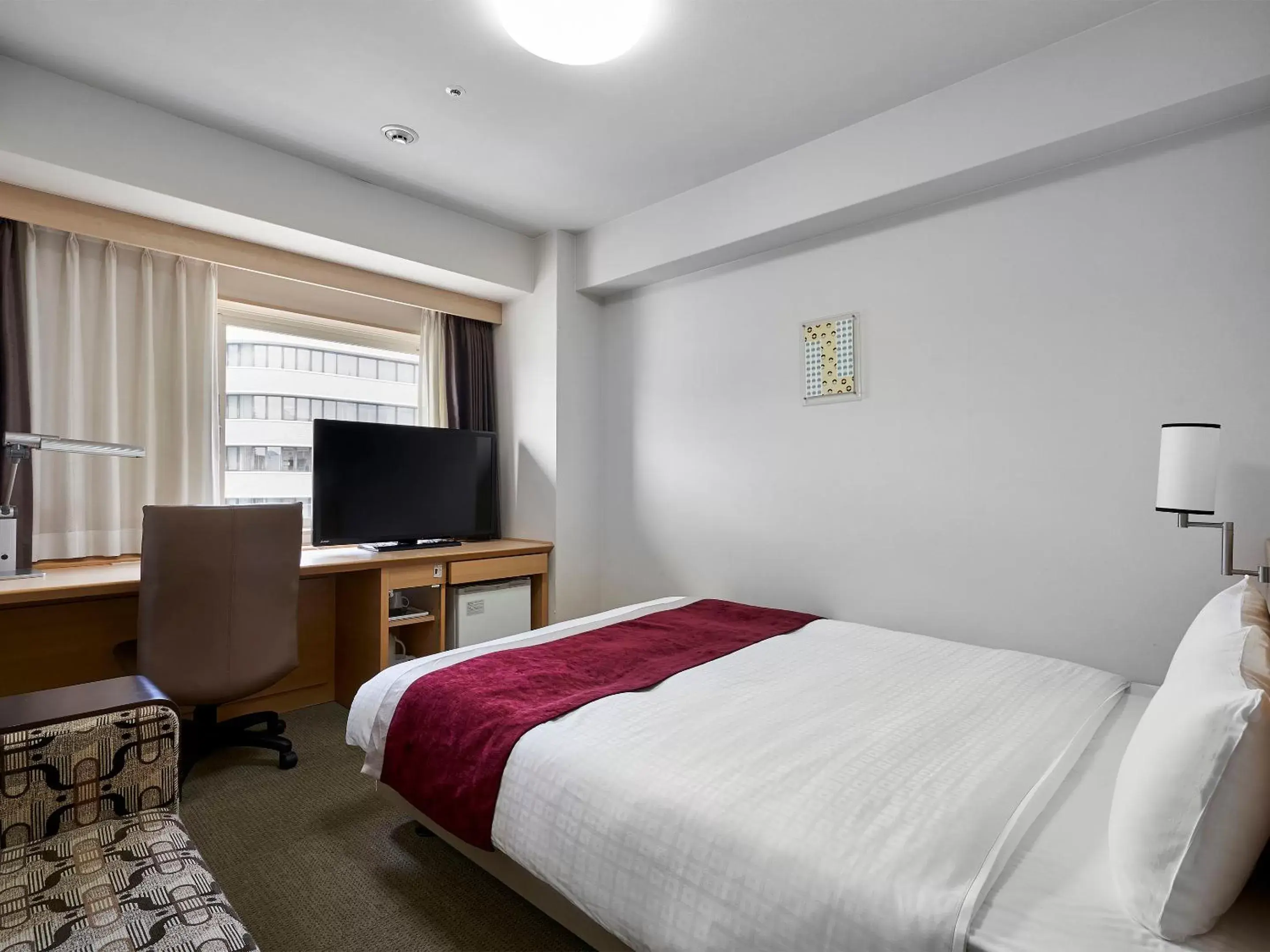 Moderate Queen Room - Non-Smoking in Daiwa Roynet Hotel Hiroshima Moderate Queen Room - Non-Smoking in Daiwa Roynet Hotel Hiroshima