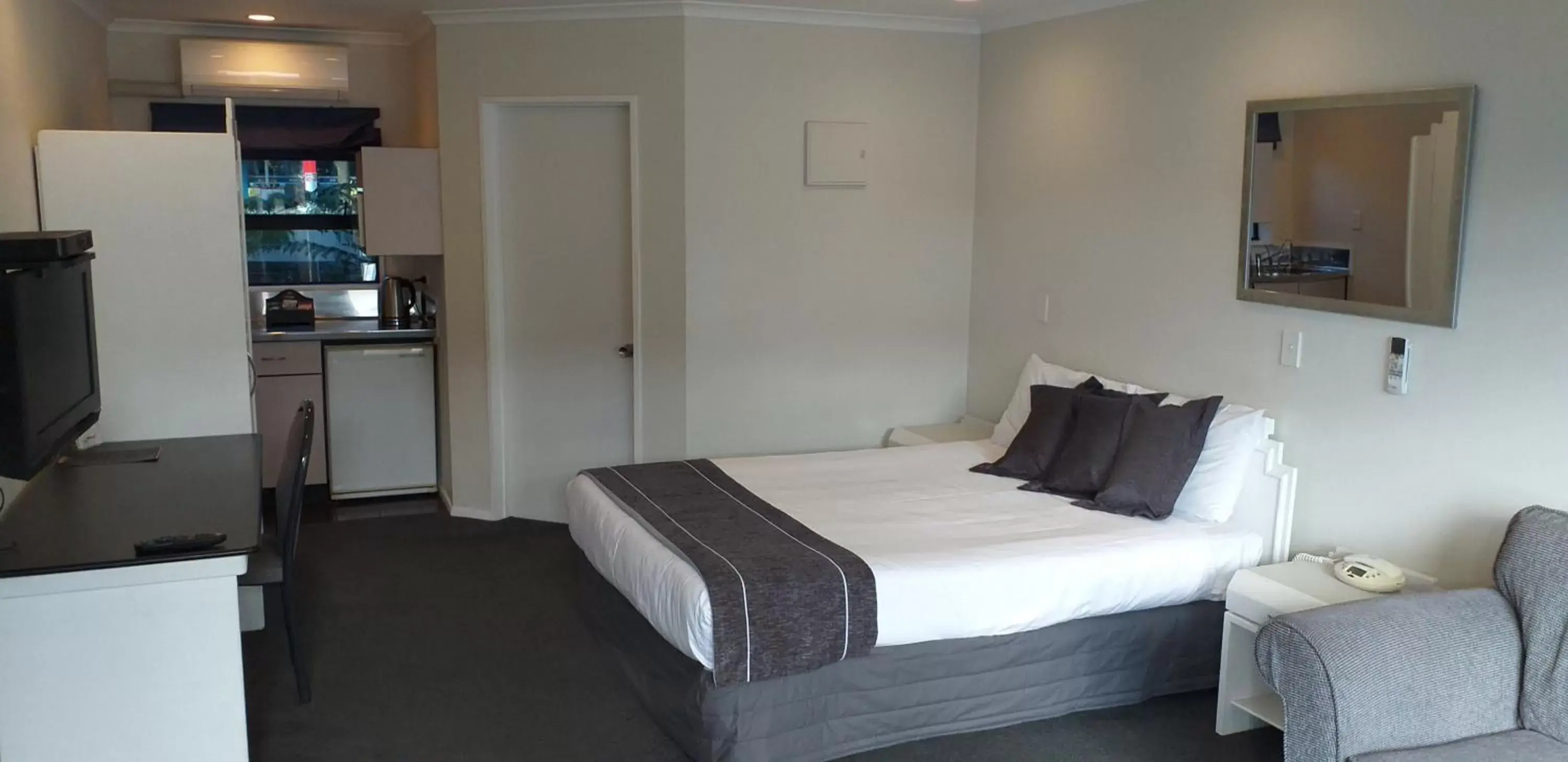 Studio with Spa Bath in Shadzz Motel Studio with Spa Bath in Shadzz Motel