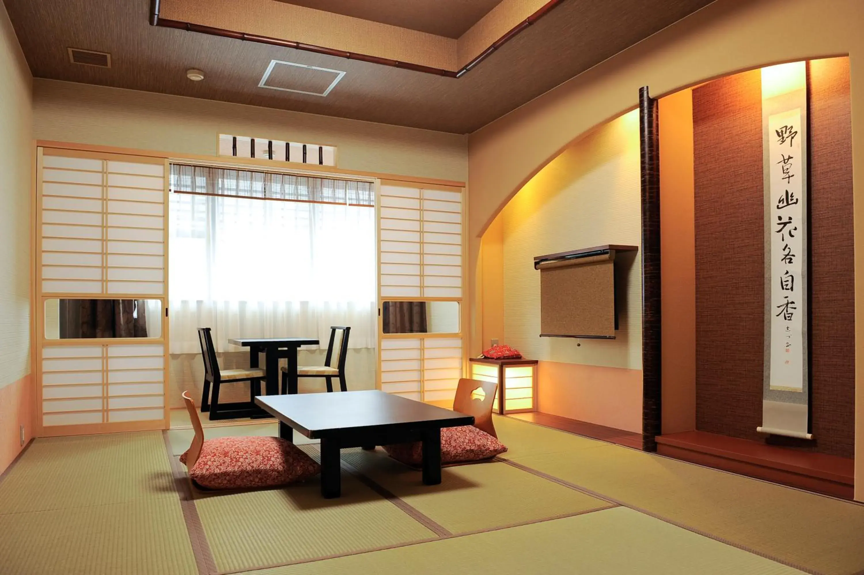 Japanese-Style Room with Private Shower and Toilet - single occupancy in Watazen Ryokan - Established in 1830 Japanese-Style Room with Private Shower and Toilet - single occupancy in Watazen Ryokan - Established in 1830