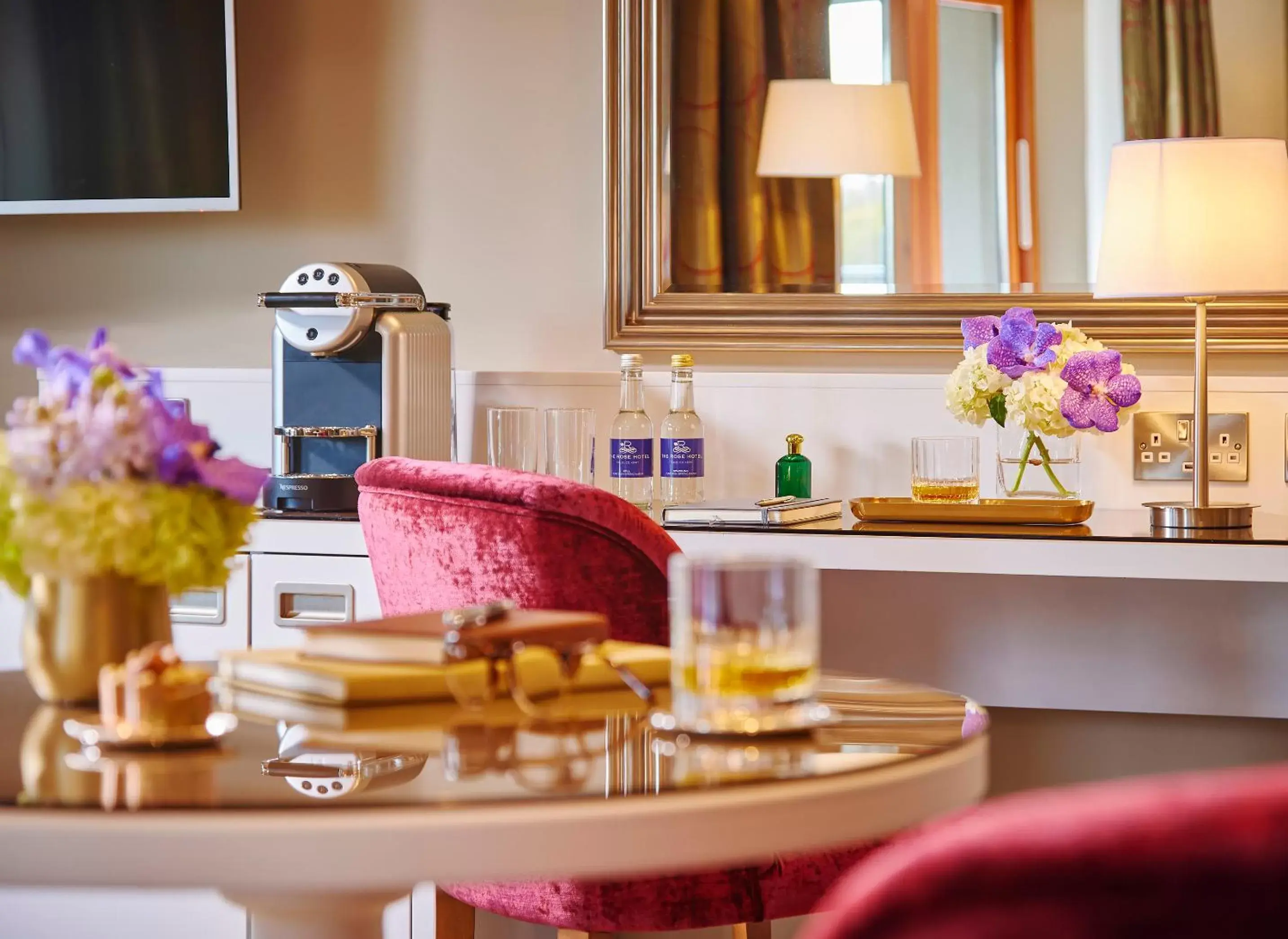 Executive Twin Room in The Rose Hotel Executive Twin Room in The Rose Hotel