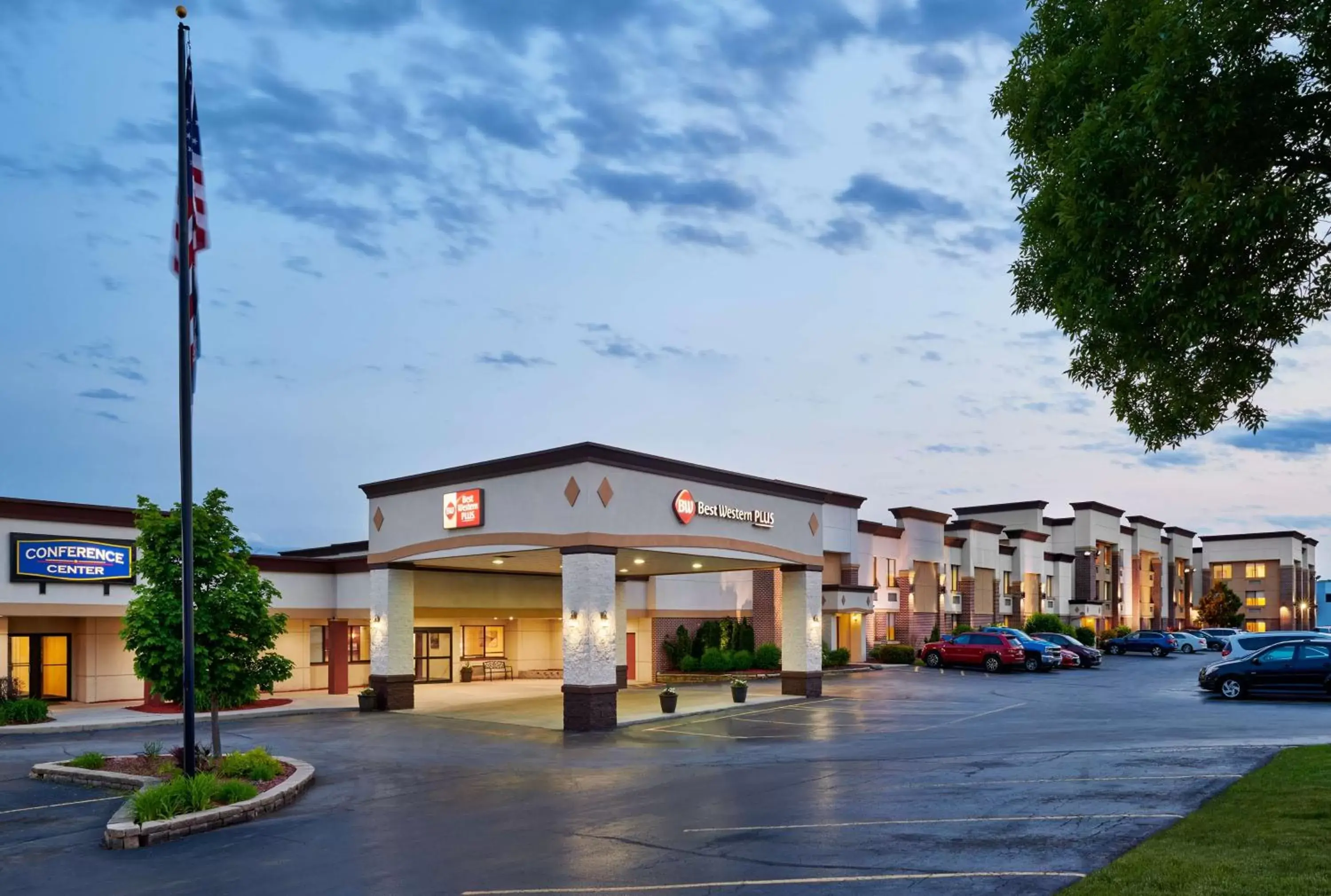 Best Western Plus Milwaukee Airport Hotel & Conference Center Best Western Plus Milwaukee Airport Hotel & Conference Center