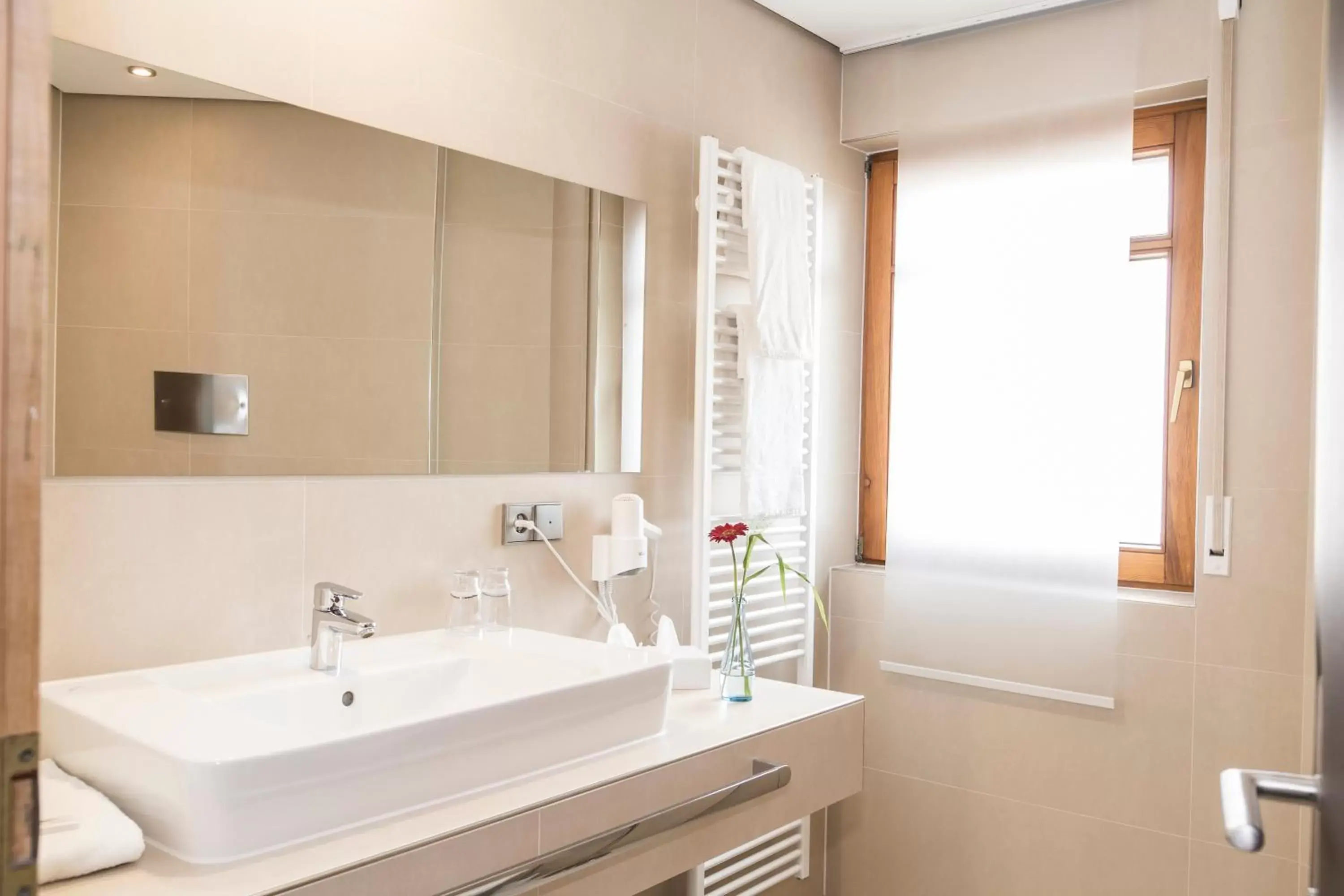 Superior Single Room in Hotel & Restaurant Becher Superior Single Room in Hotel & Restaurant Becher