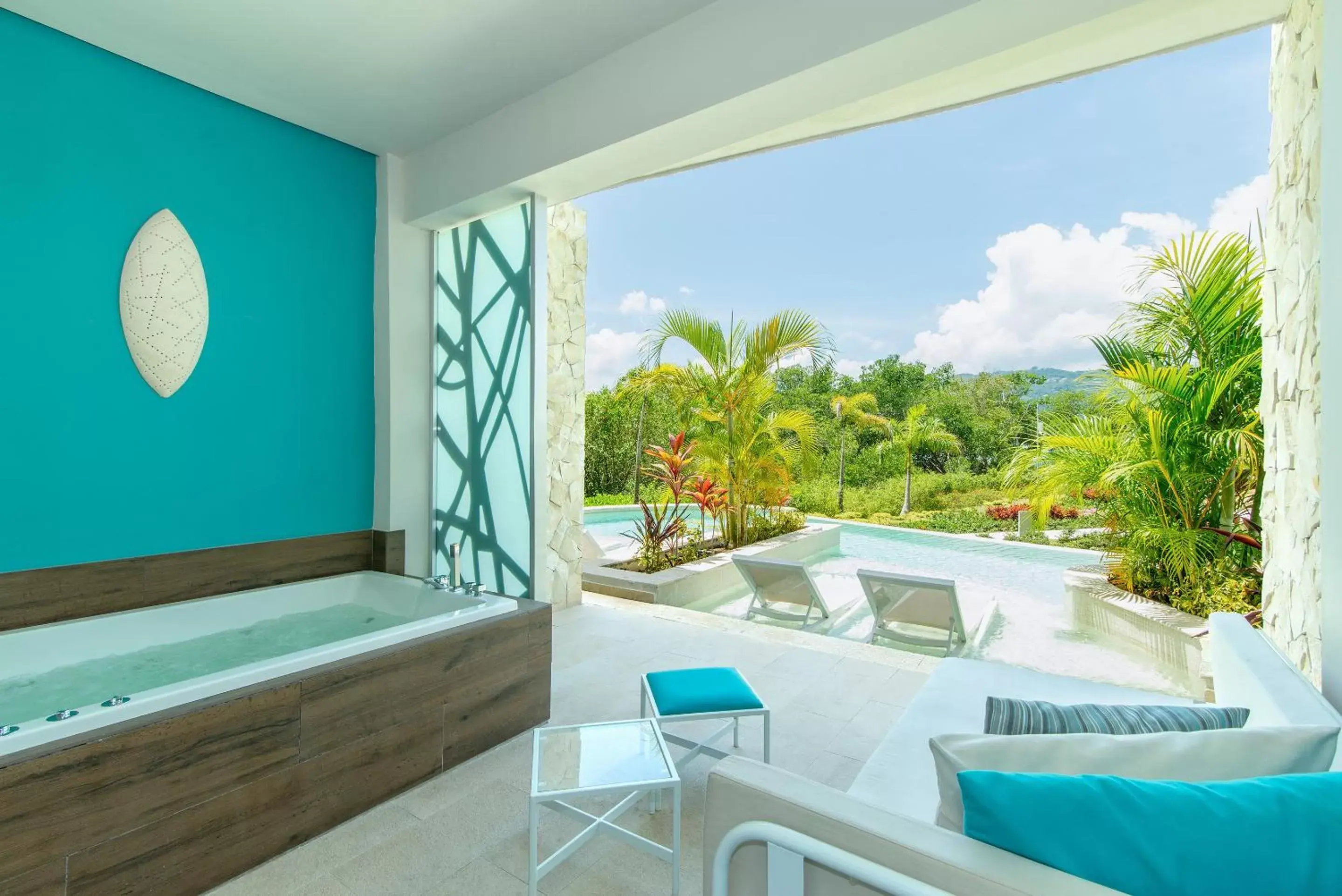 Xhale Club Junior Suite Swim Up Garden View king in Breathless Montego Bay Adults Only - All Inclusive Xhale Club Junior Suite Swim Up Garden View king in Breathless Montego Bay Adults Only - All Inclusive