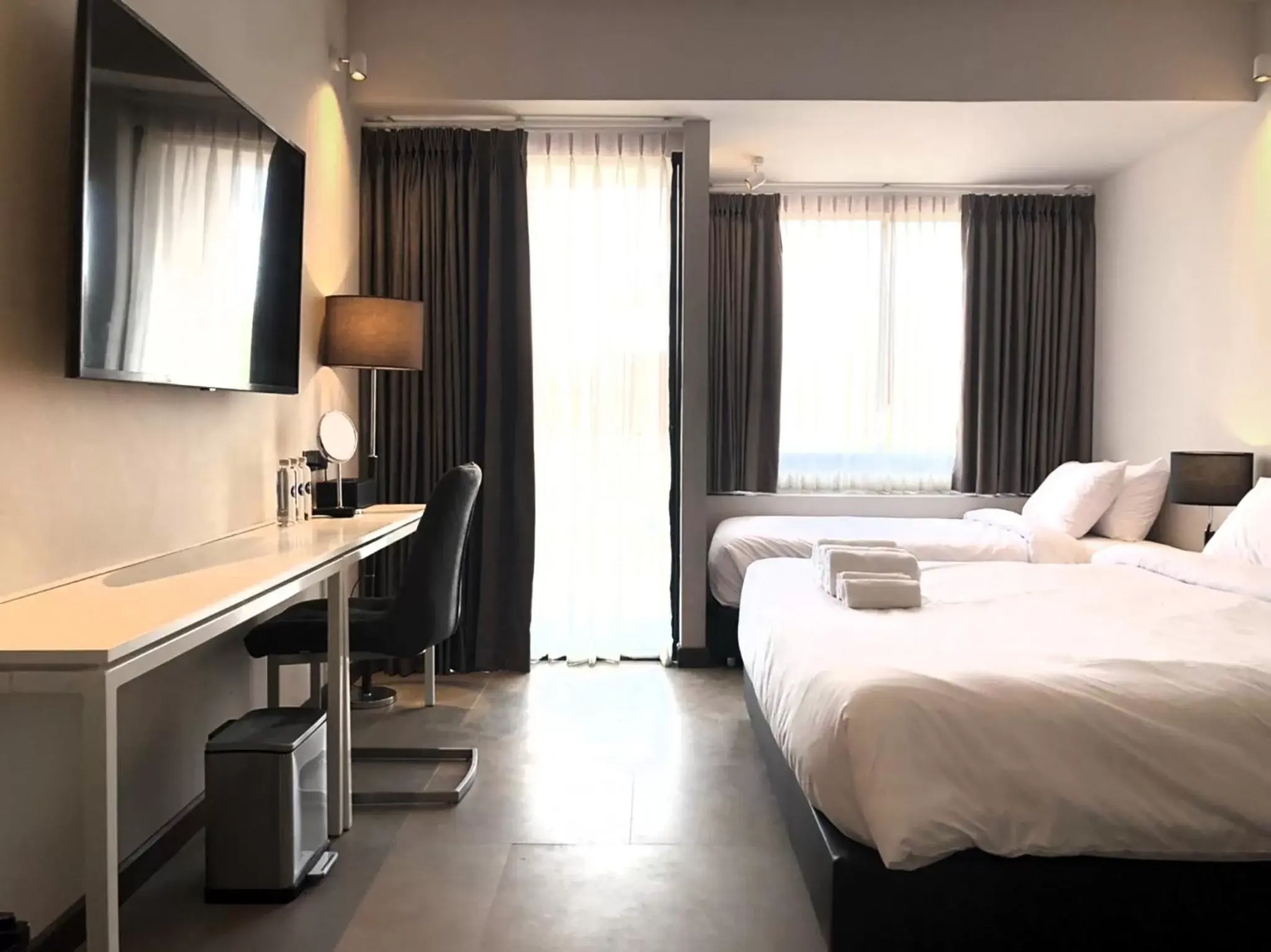 Triple Room with 1 King Size Bed and 1 Single Bed in POR Daowadung Triple Room with 1 King Size Bed and 1 Single Bed in POR Daowadung