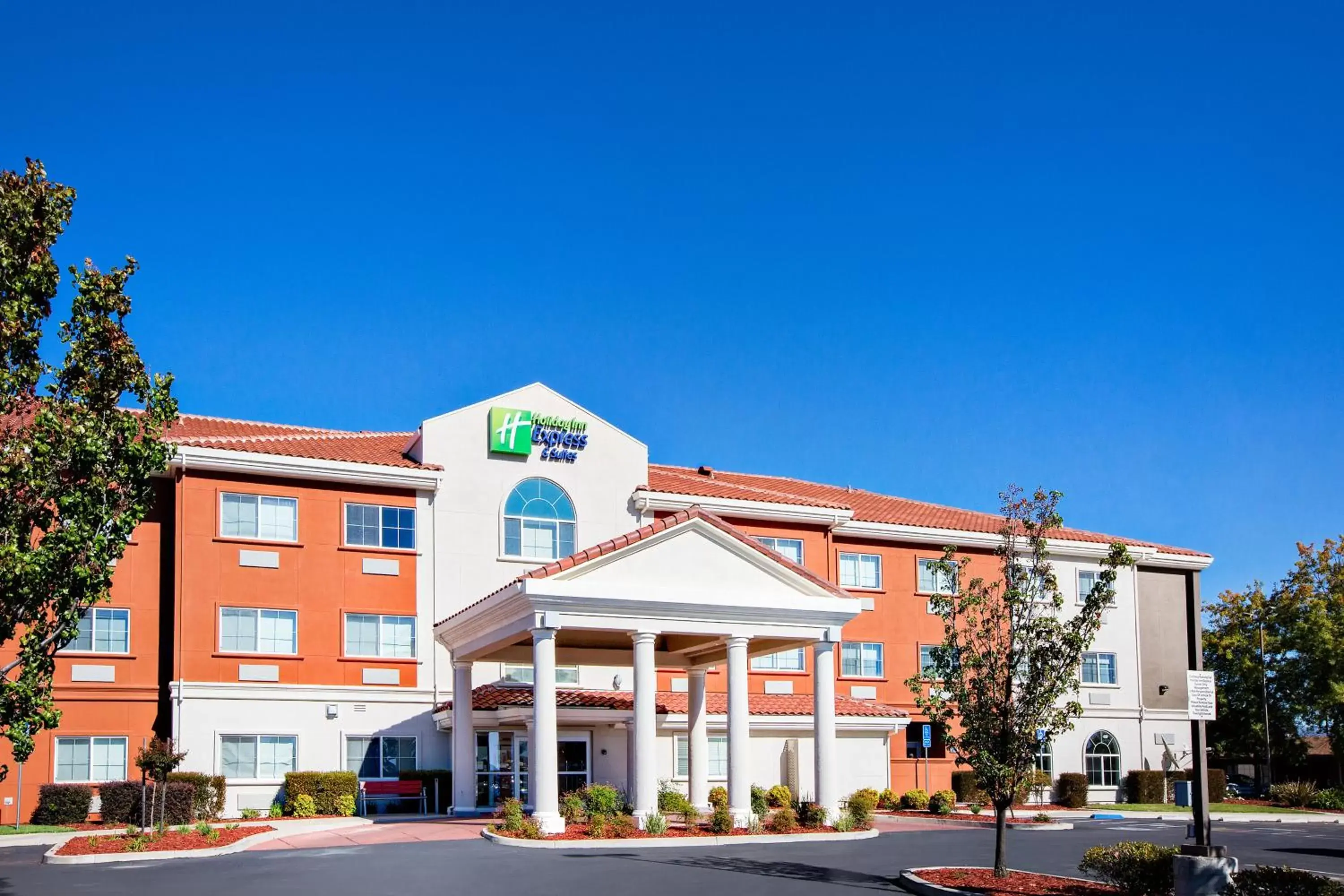 Holiday Inn Express Hotel & Suites Oroville Southwest by IHG Holiday Inn Express Hotel & Suites Oroville Southwest by IHG