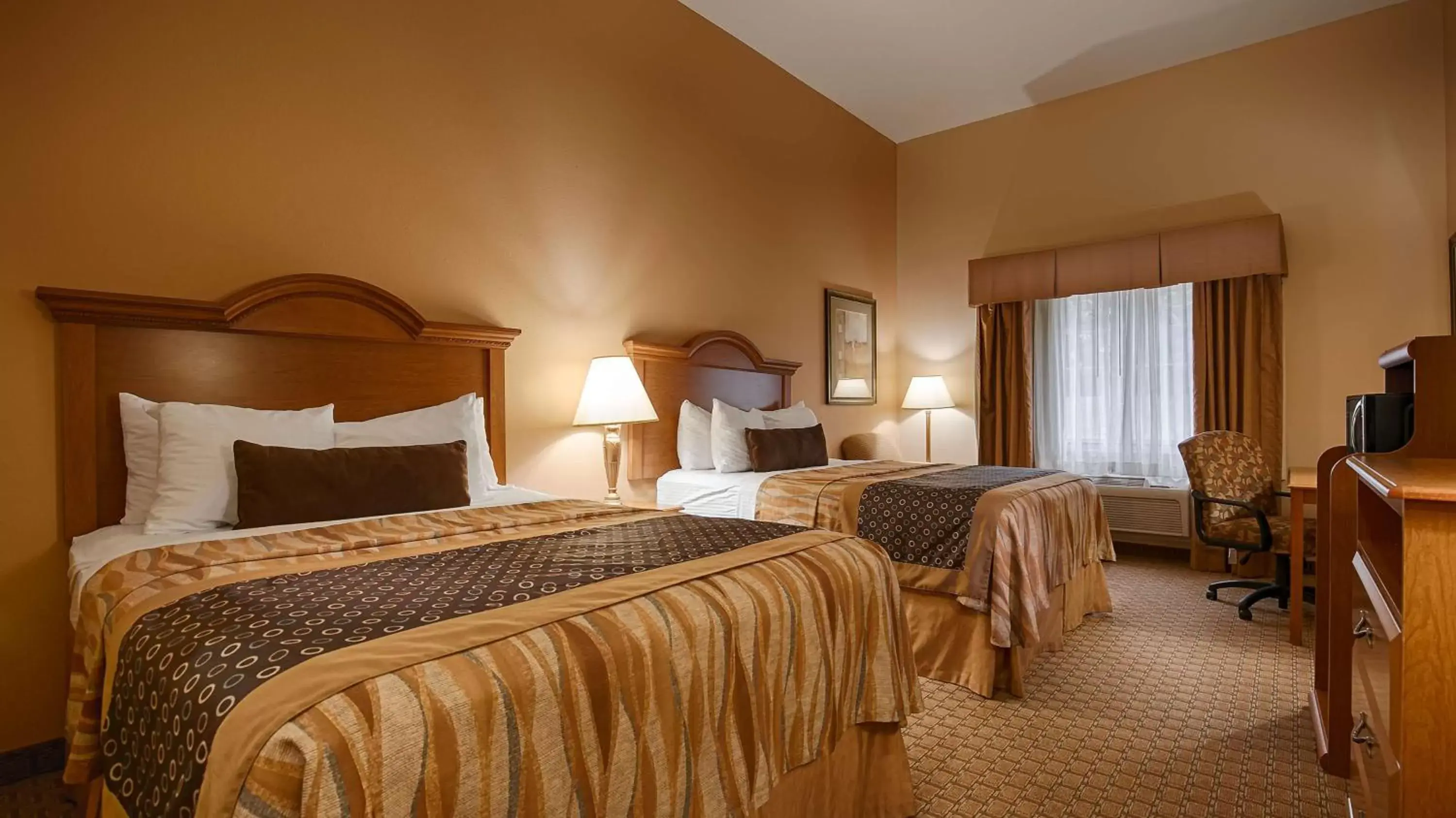 Queen Room with Two Queen Beds - Non-Smoking in Best Western Plus New Caney Inn & Suites Queen Room with Two Queen Beds - Non-Smoking in Best Western Plus New Caney Inn & Suites