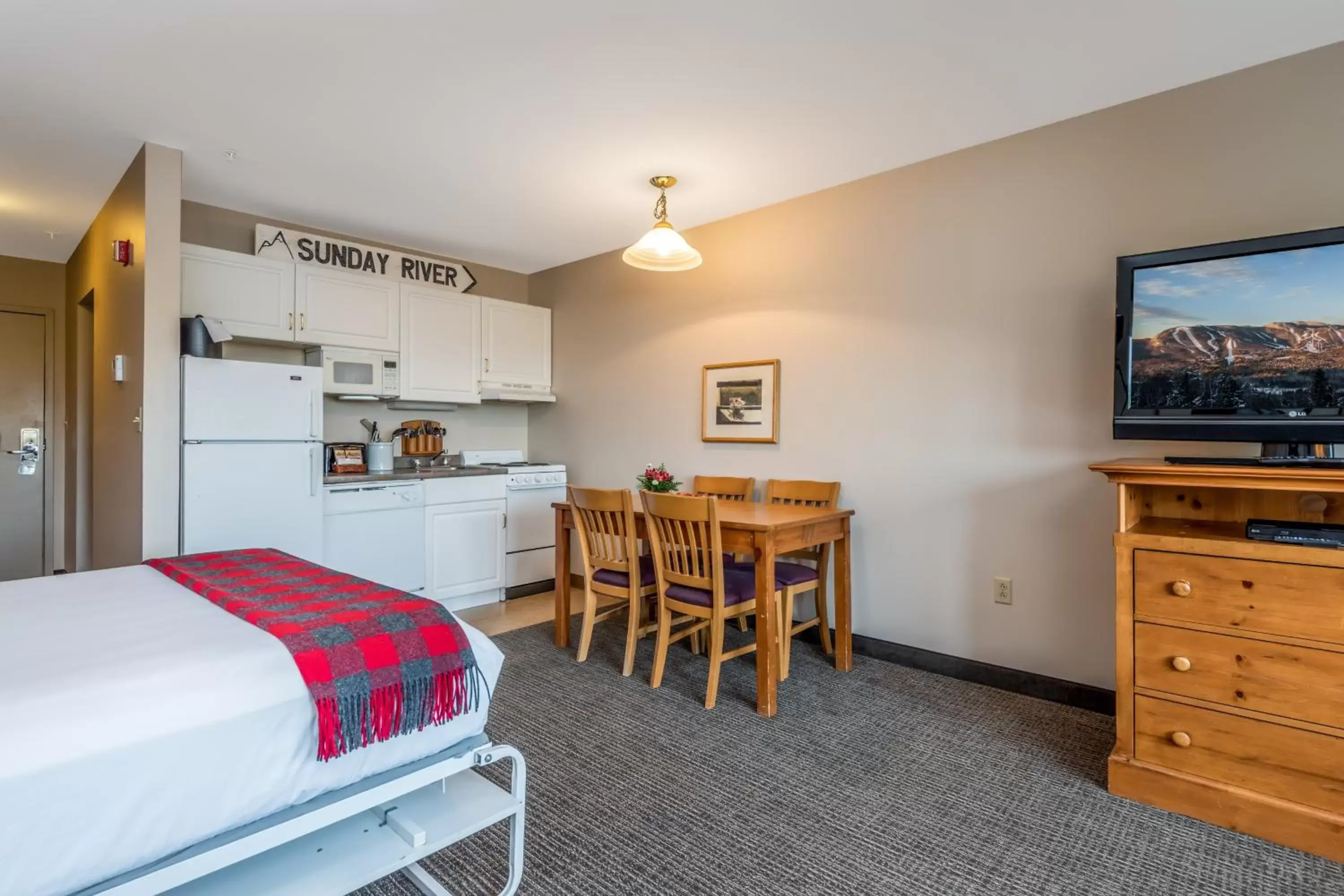 Deluxe Studio in Jordan Hotel Deluxe Studio in Jordan Hotel