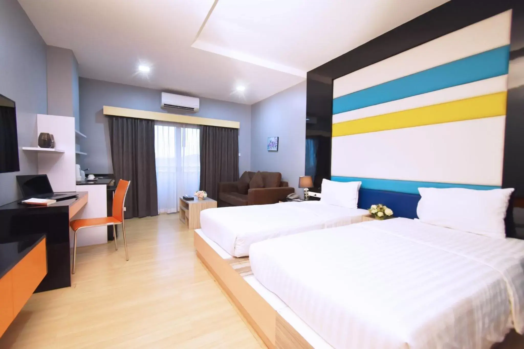 Standard Twin Room in Eastpana Hotel - SHA Extra Plus Standard Twin Room in Eastpana Hotel - SHA Extra Plus