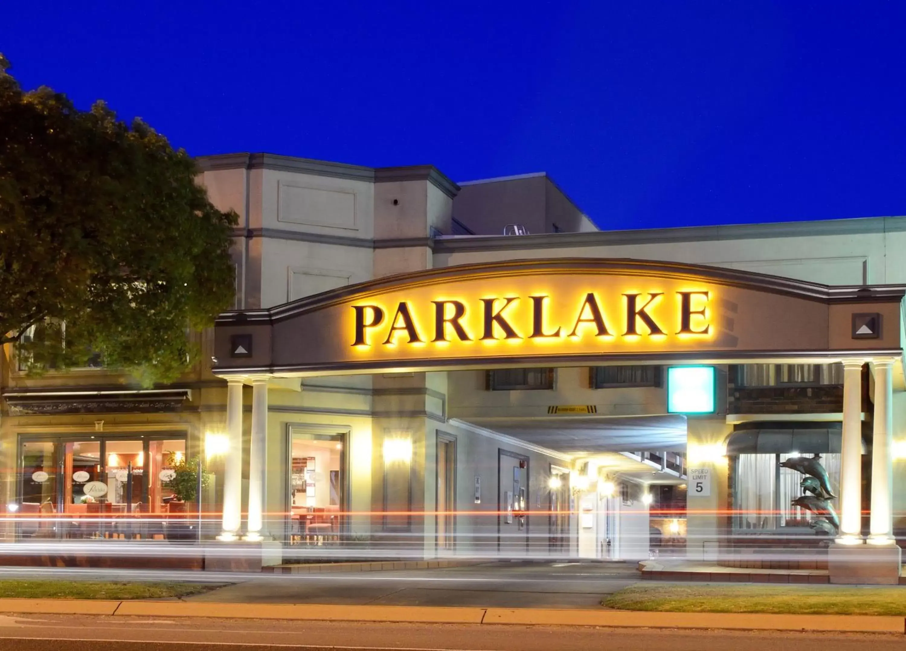 Quality Hotel Parklake Shepparton Quality Hotel Parklake Shepparton
