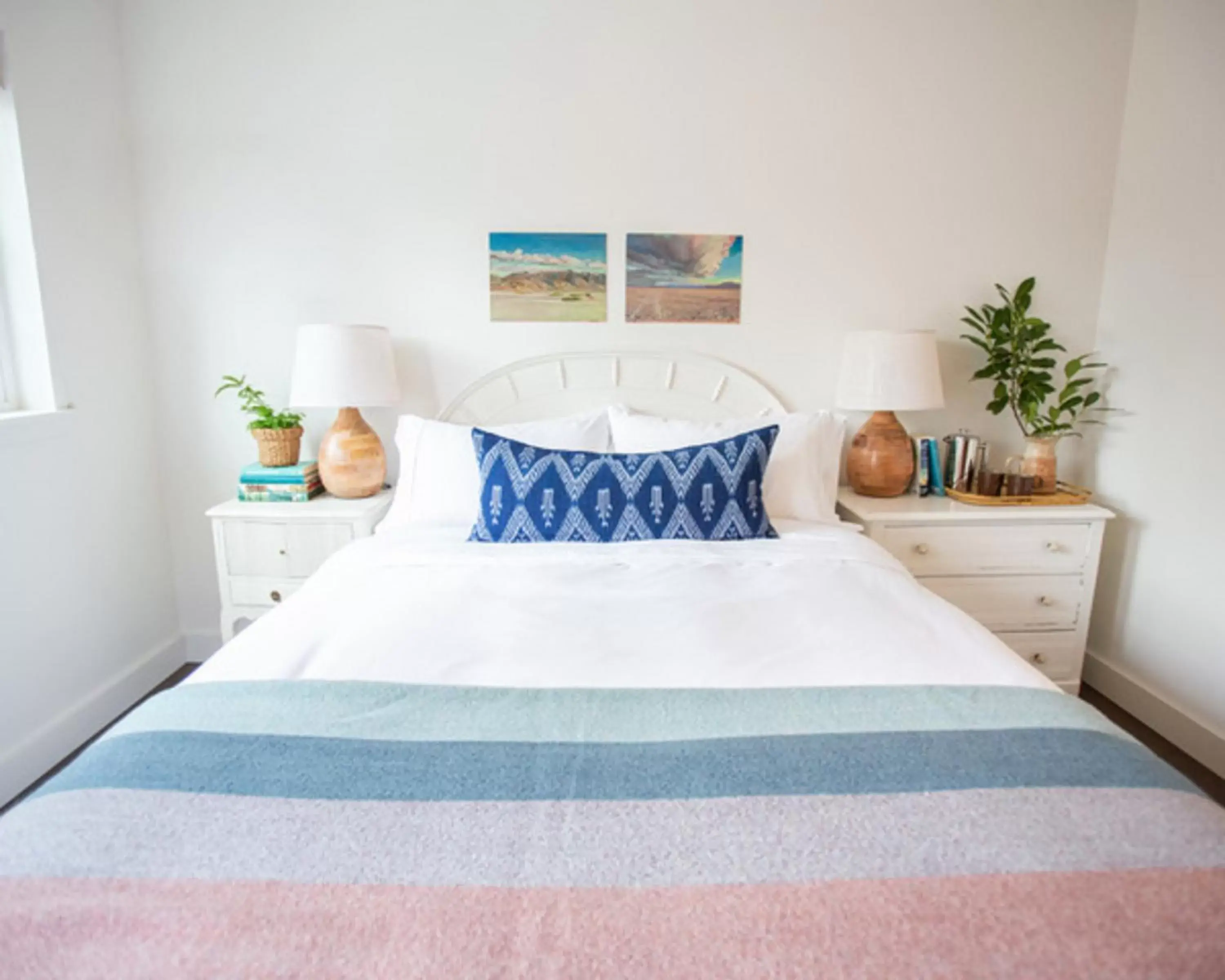 Standard Queen Room in RubyJune Inn Standard Queen Room in RubyJune Inn