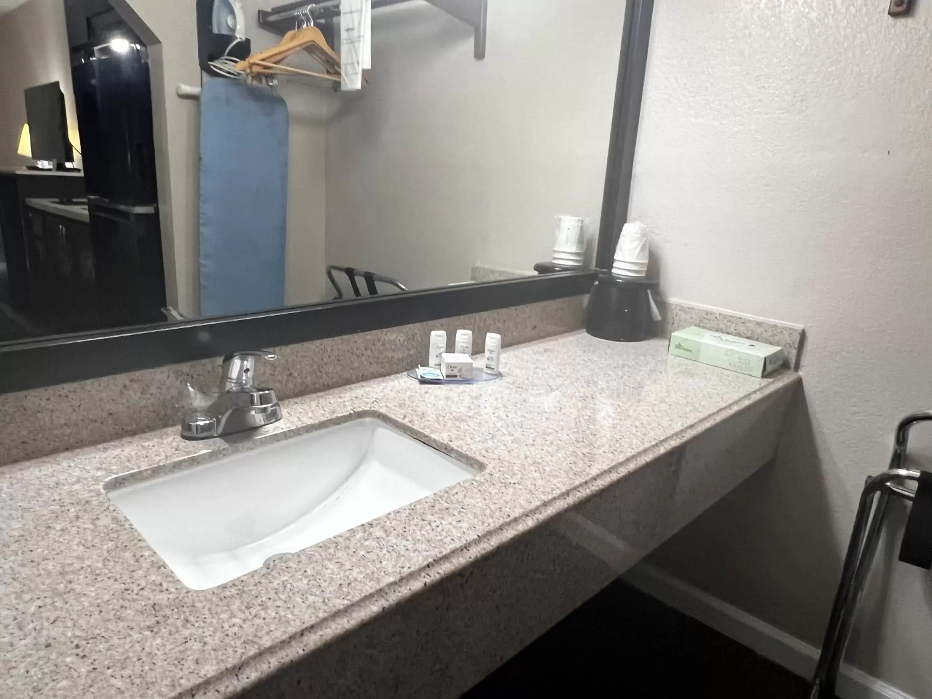 Studio Suite with Two Double Beds - Non-Smoking in Baymont by Wyndham Port Arthur - Groves Area Studio Suite with Two Double Beds - Non-Smoking in Baymont by Wyndham Port Arthur - Groves Area