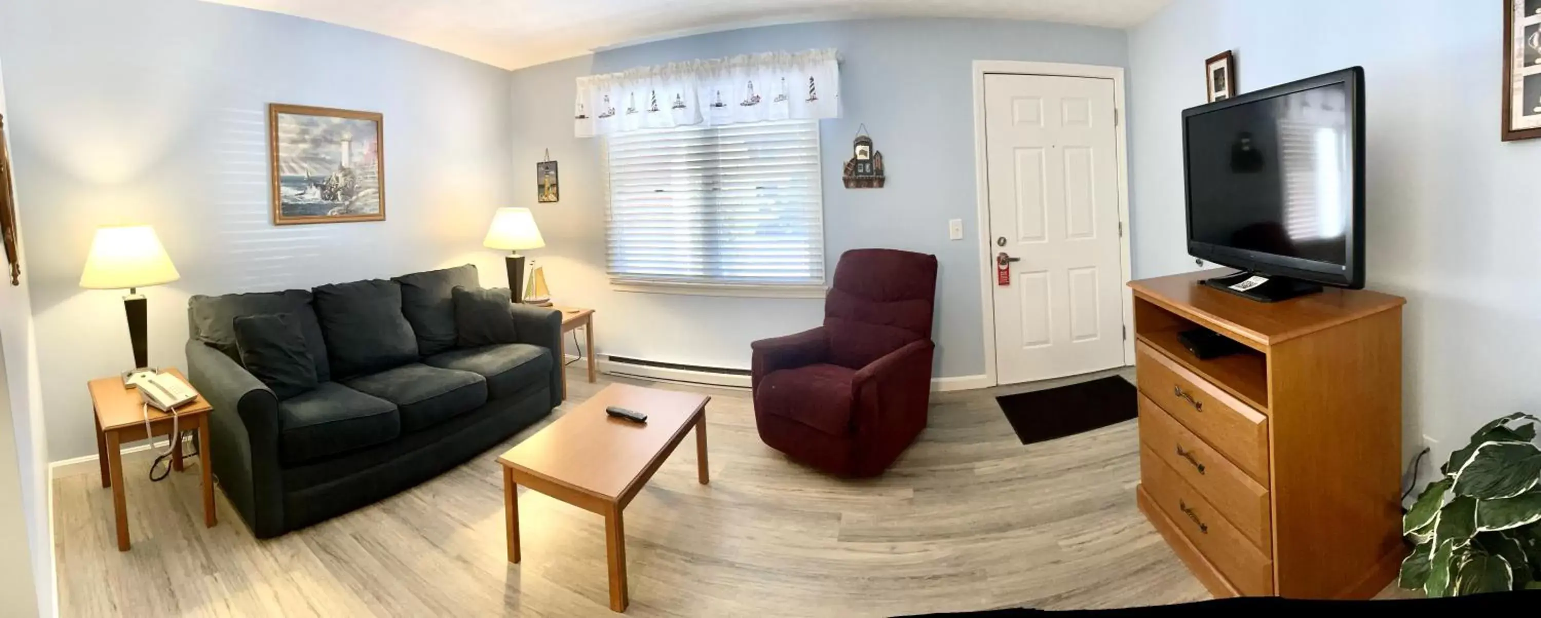 King Suite in Elmwood Resort Hotel King Suite in Elmwood Resort Hotel