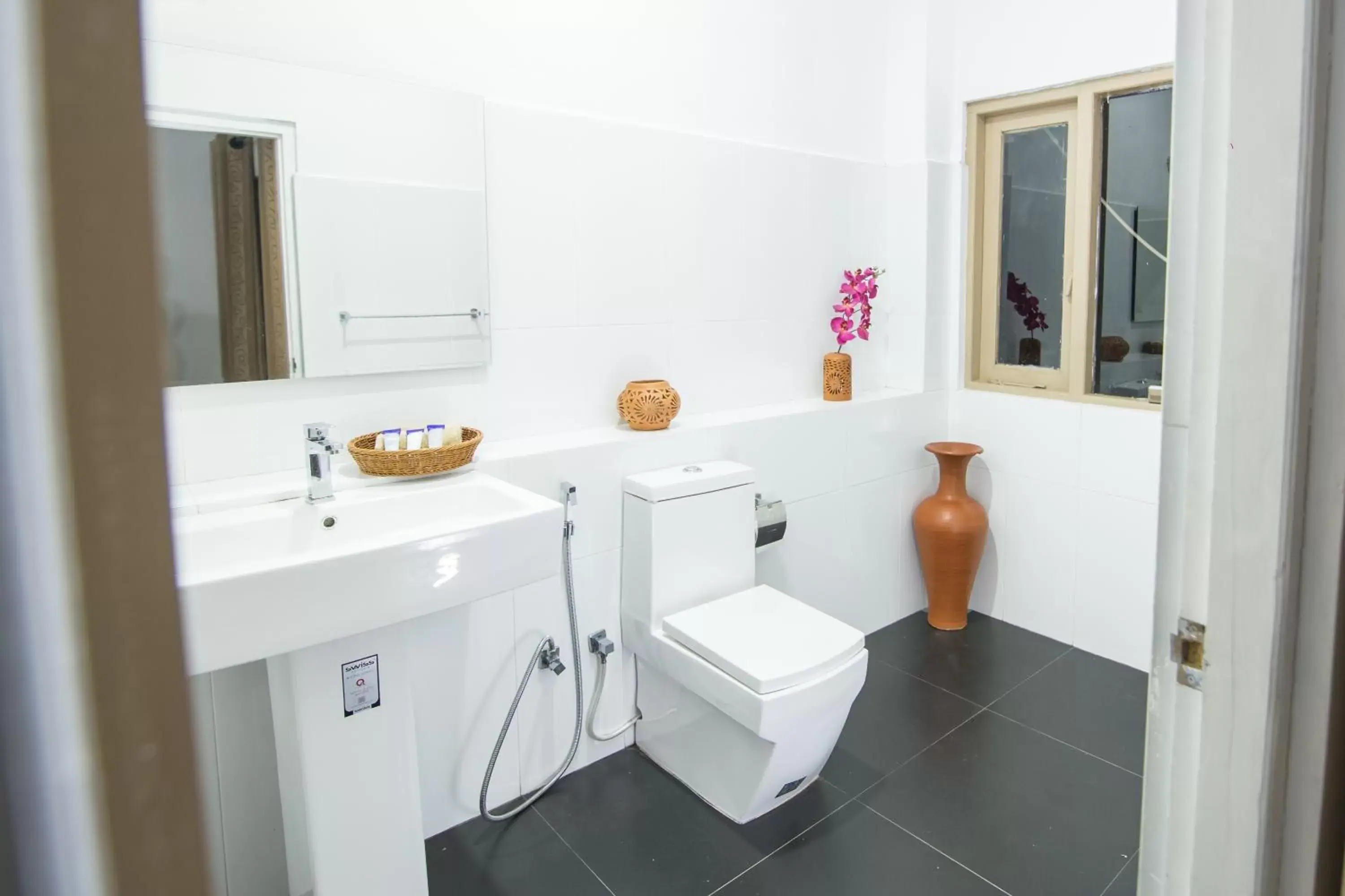 Deluxe Double Room in Old Frankland Kandy Luxury Boutique Hotel Deluxe Double Room in Old Frankland Kandy Luxury Boutique Hotel