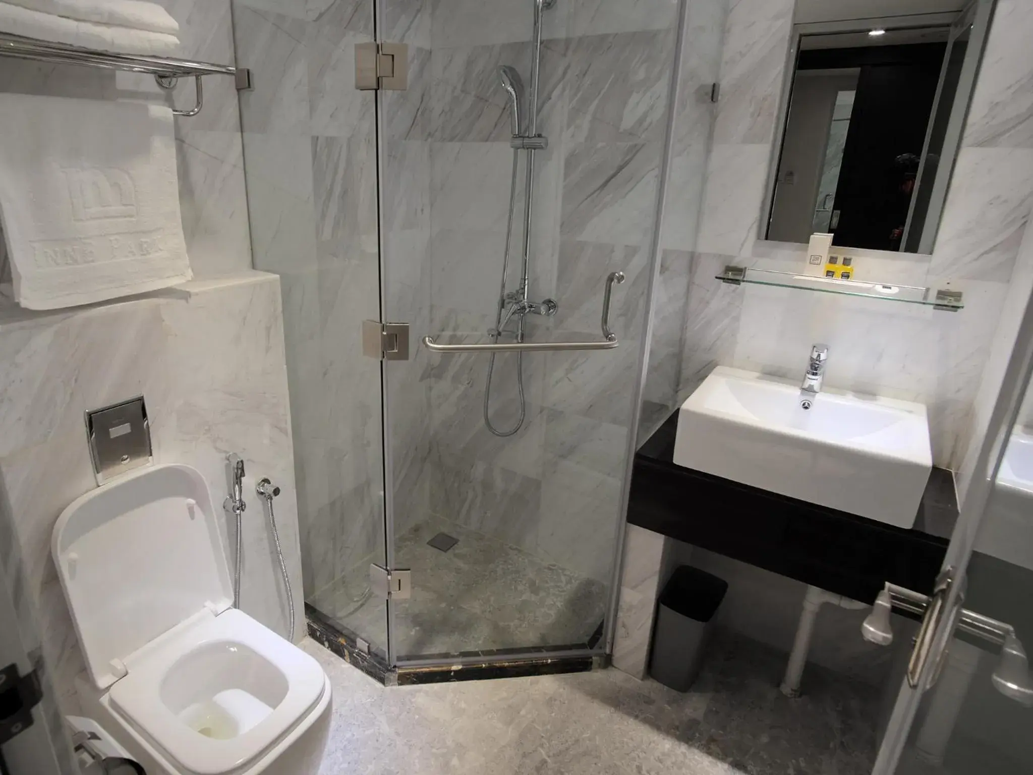 Superior Twin Room with City View in InnB Park Hotel Superior Twin Room with City View in InnB Park Hotel