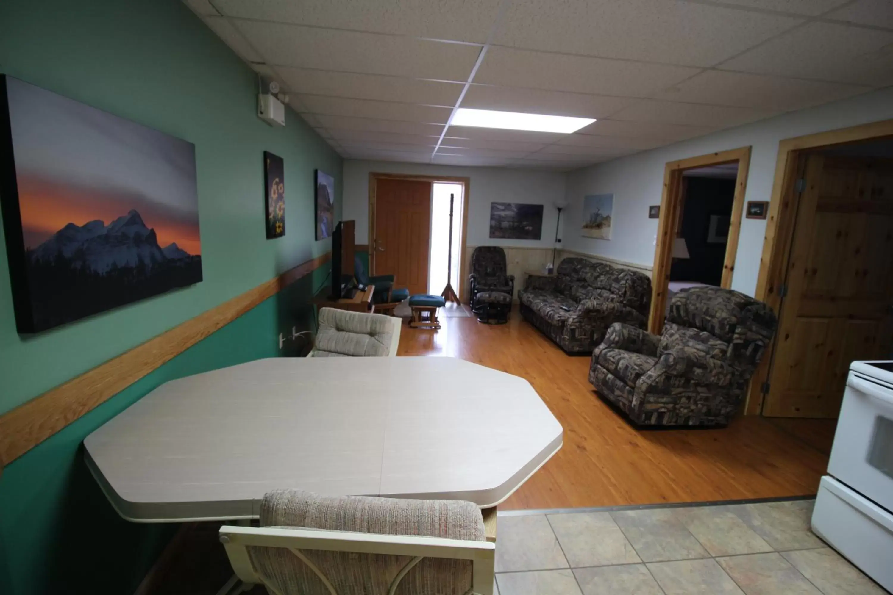 Two-Bedroom Suite in York Creek Bed & Breakfast Two-Bedroom Suite in York Creek Bed & Breakfast