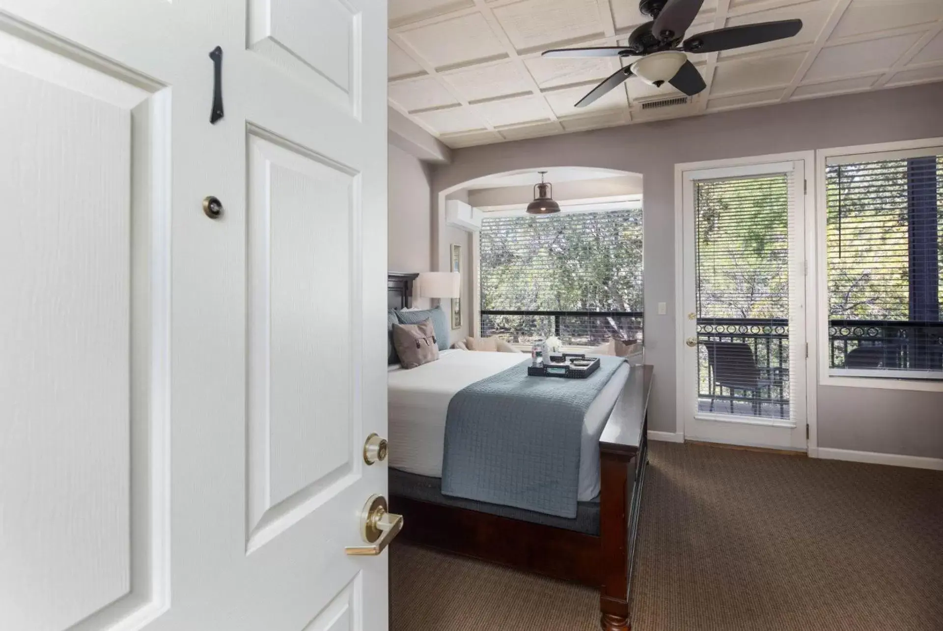 Deluxe King Room in Inn Above Oak Creek Sedona Deluxe King Room in Inn Above Oak Creek Sedona