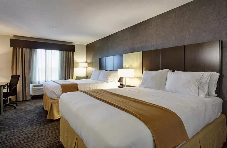 Holiday Inn Express & Suites North Fremont by IHG Holiday Inn Express & Suites North Fremont by IHG