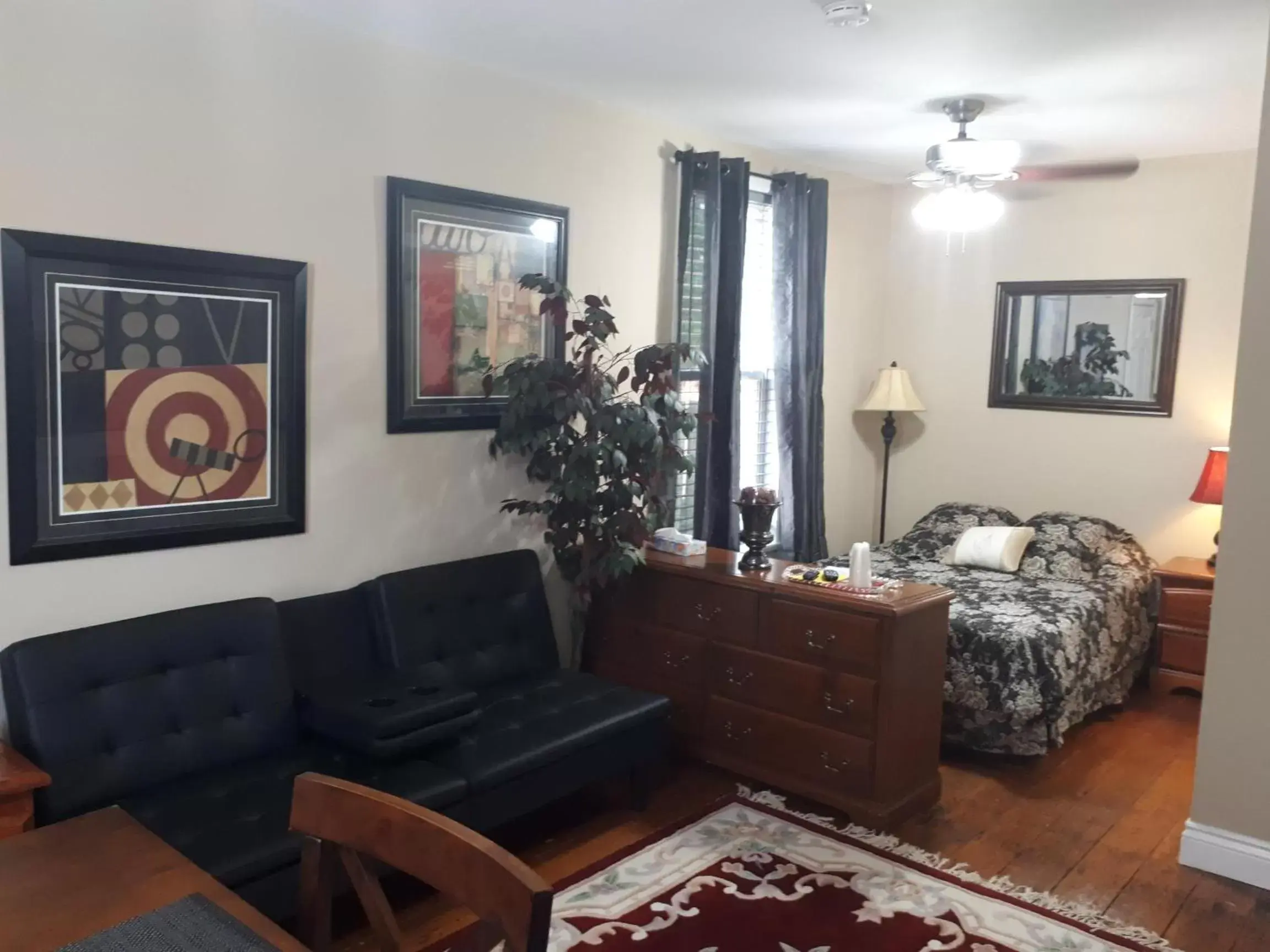 Studio in The King George Inn Studio in The King George Inn