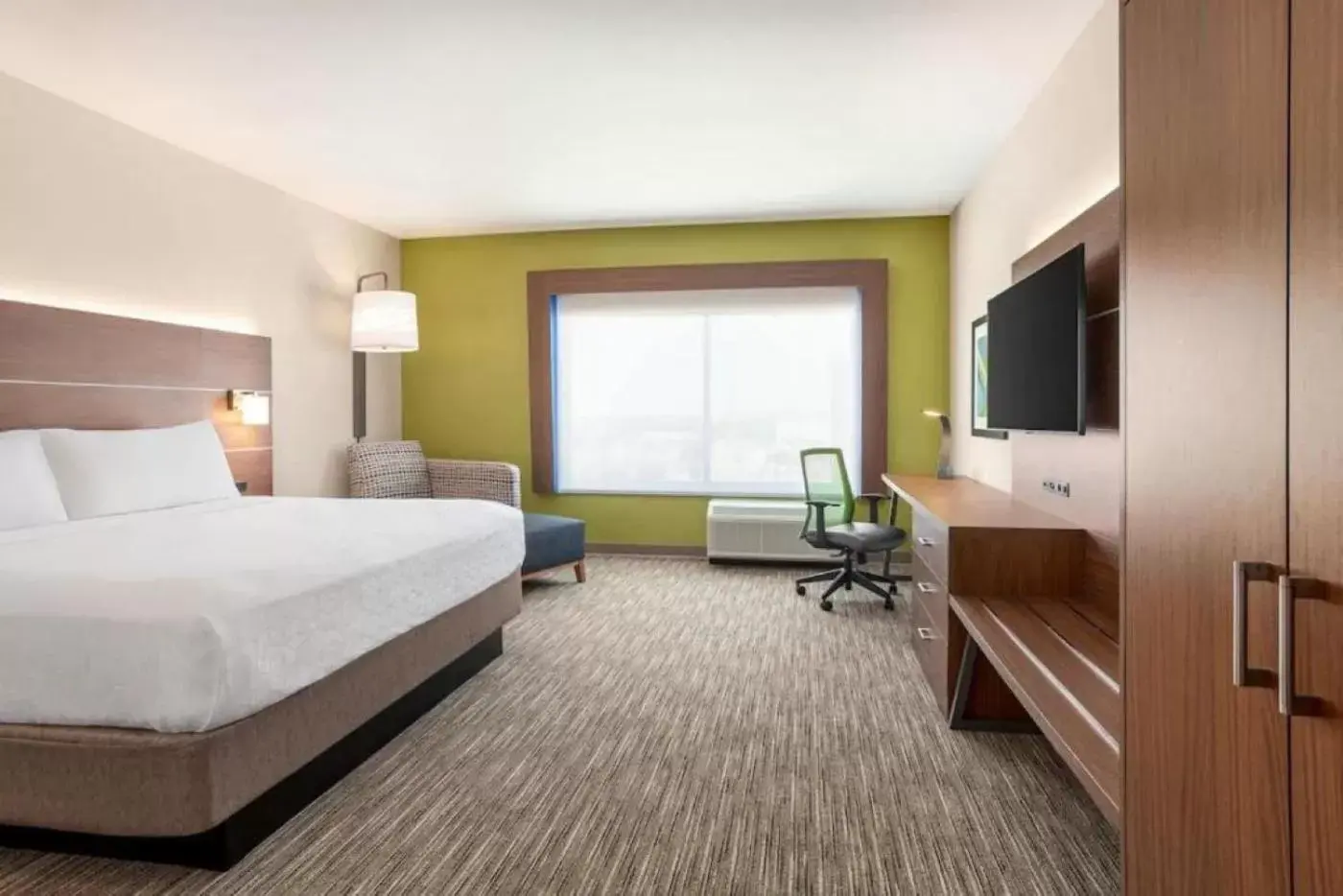 King Room - Hearing Accessible in Holiday Inn Express & Suites Austin North - Pflugerville by IHG King Room - Hearing Accessible in Holiday Inn Express & Suites Austin North - Pflugerville by IHG