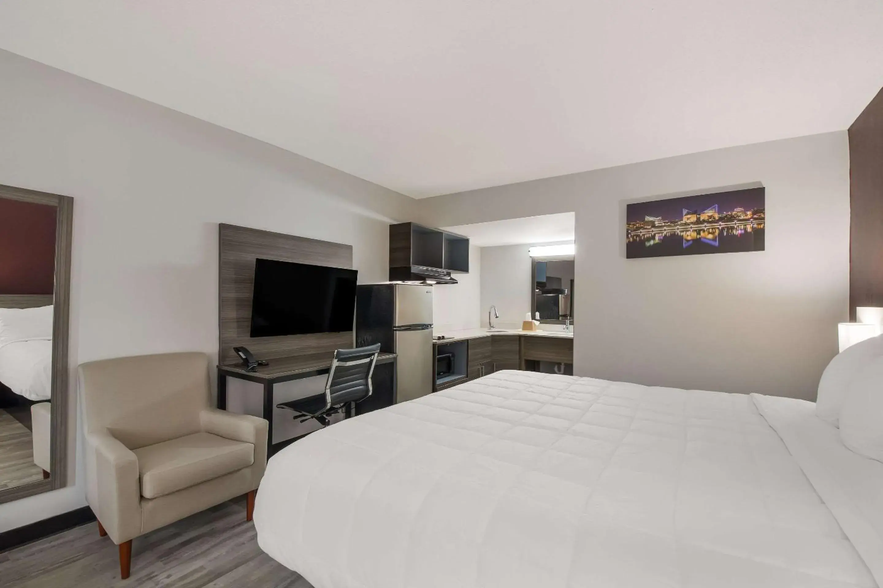 Efficiency One Room Suite - Non Smoking/Pet Friendly in Suburban Studios Cleveland Central Efficiency One Room Suite - Non Smoking/Pet Friendly in Suburban Studios Cleveland Central