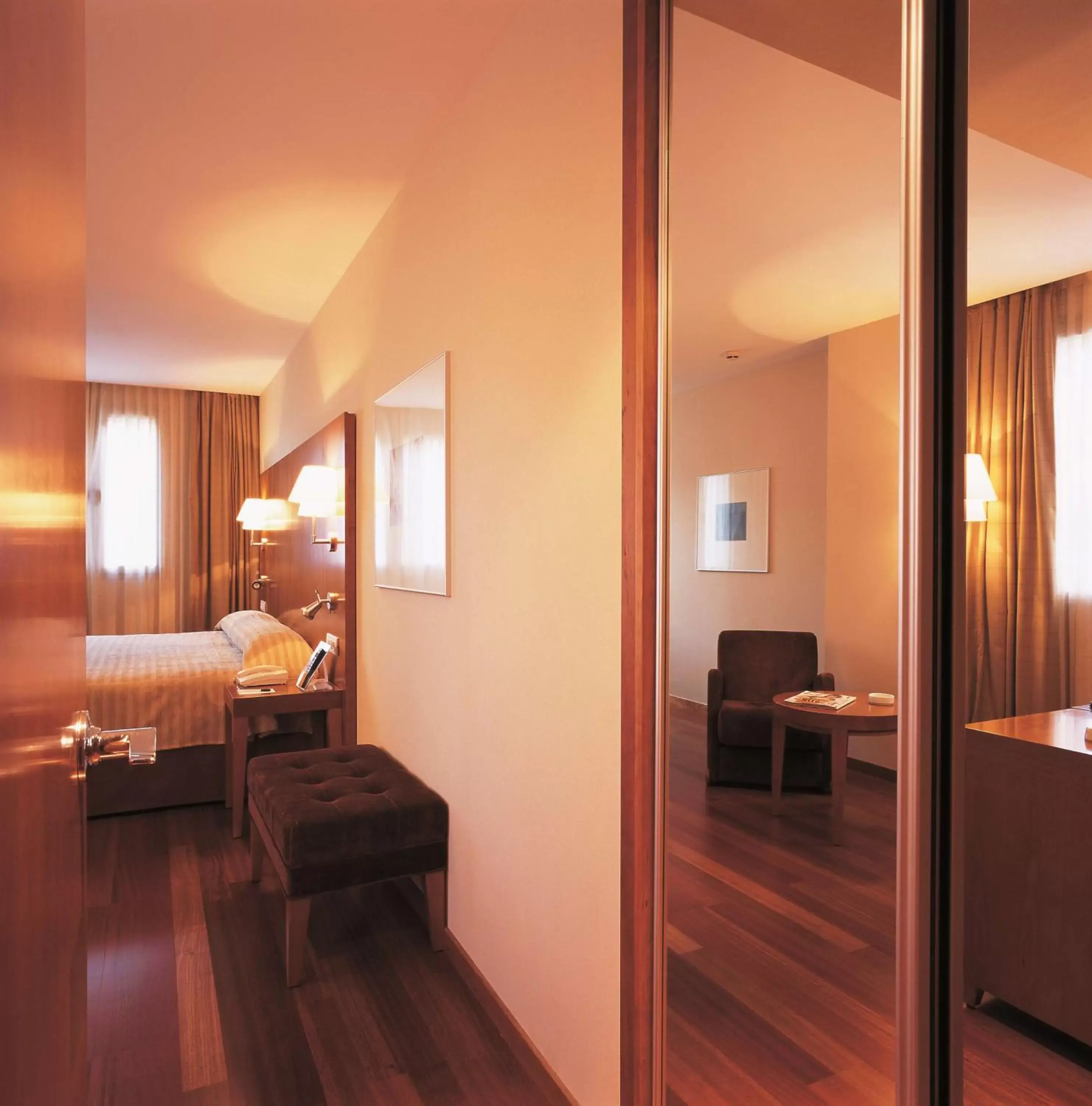 Superior Double or Twin Room with Terrace in NH Zamora Palacio del Duero Superior Double or Twin Room with Terrace in NH Zamora Palacio del Duero