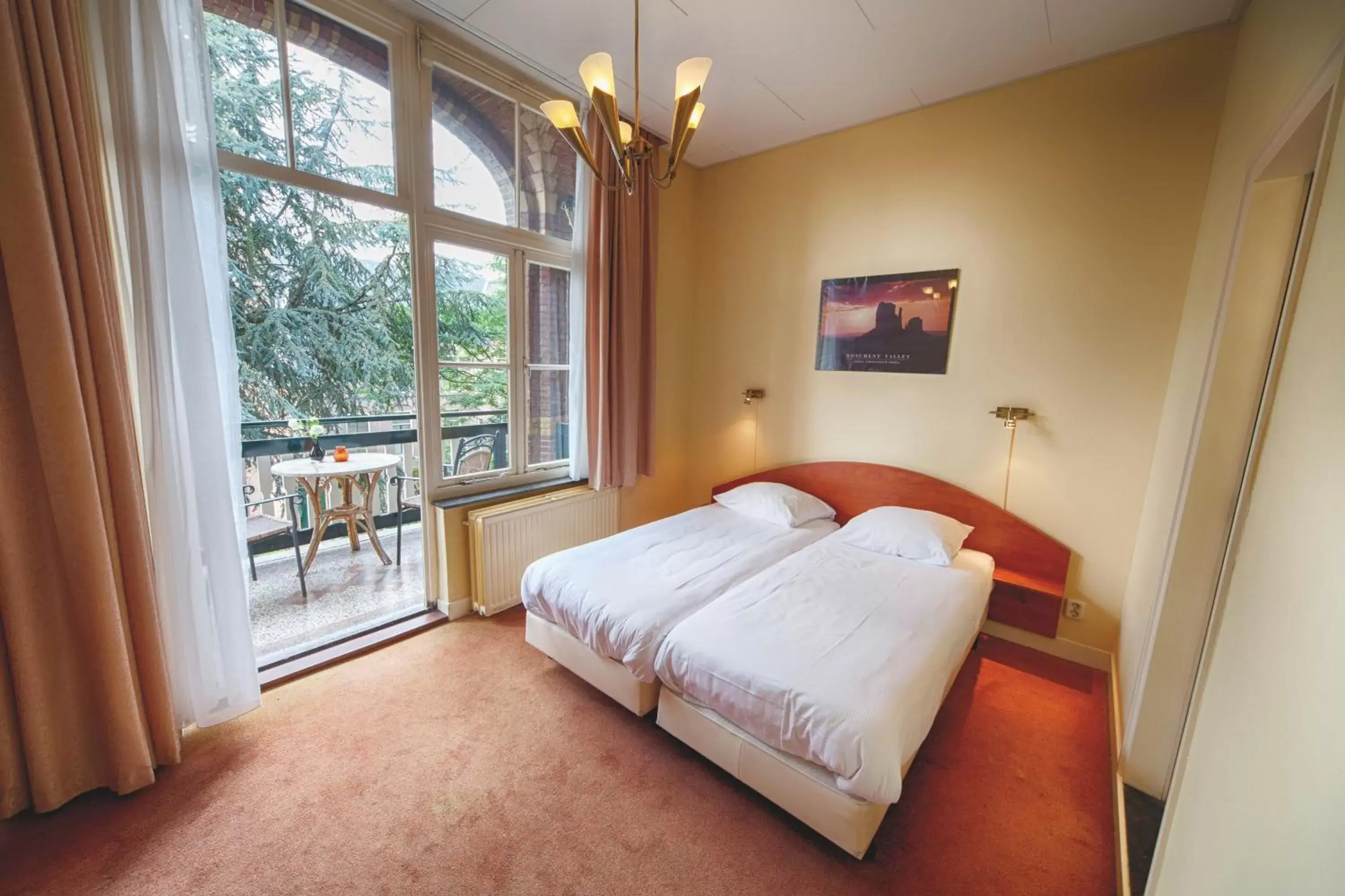 Standard Double Room with Balcony in Fletcher Hotel Gilde Standard Double Room with Balcony in Fletcher Hotel Gilde