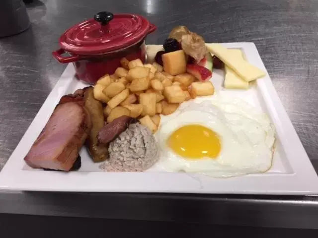 Chez Truchon Bistro-Auberge Chez Truchon Bistro-Auberge