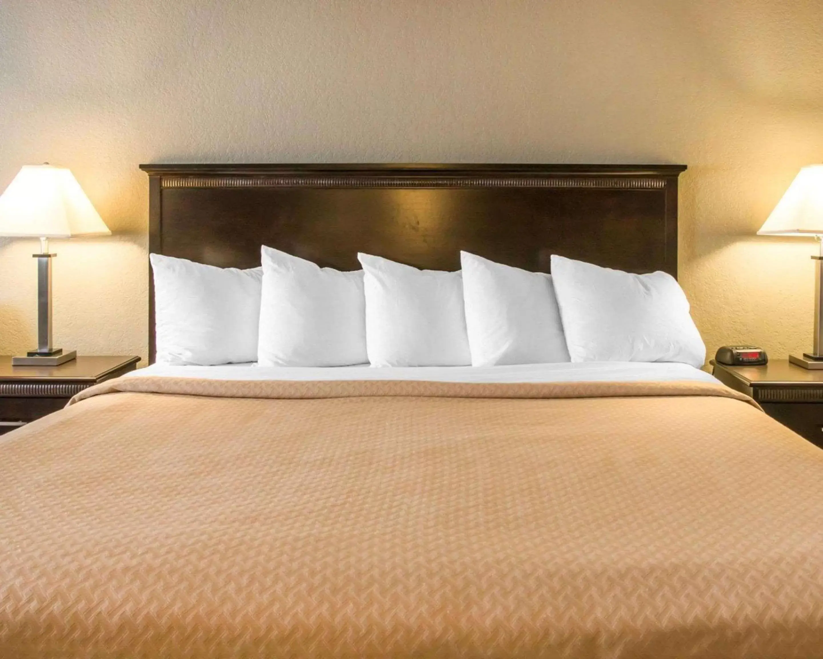 Quality Inn & Suites Next to the Casino Quality Inn & Suites Next to the Casino