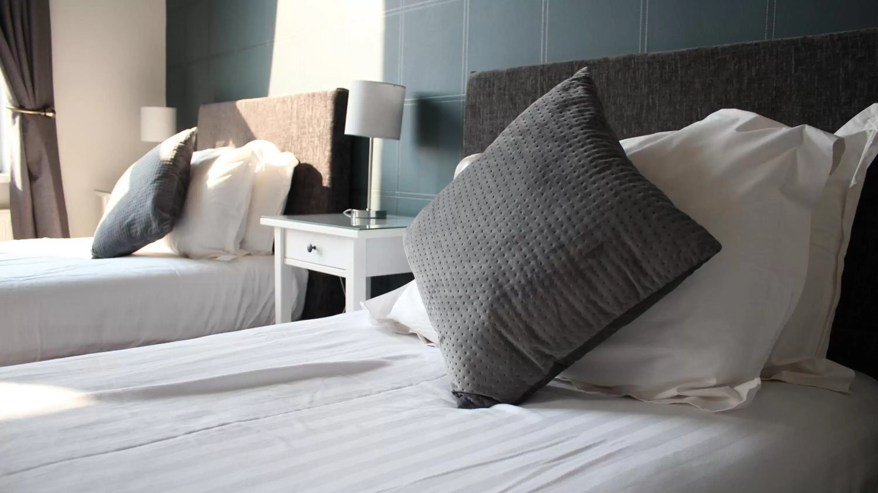 Standard Twin Room in The Whittington and Cat Standard Twin Room in The Whittington and Cat