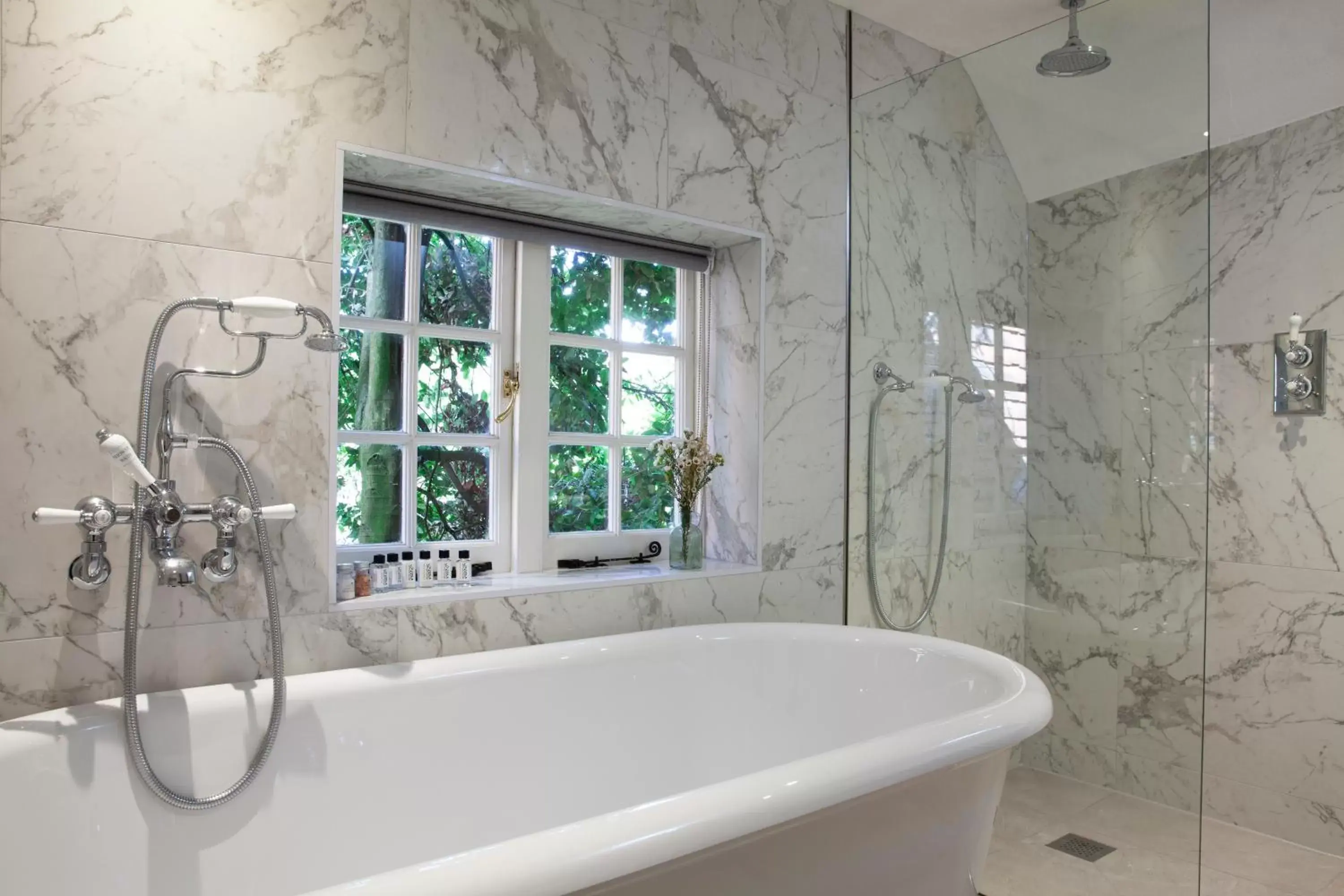 Superior Double or Twin Room in The Angel Inn, Petworth Superior Double or Twin Room in The Angel Inn, Petworth