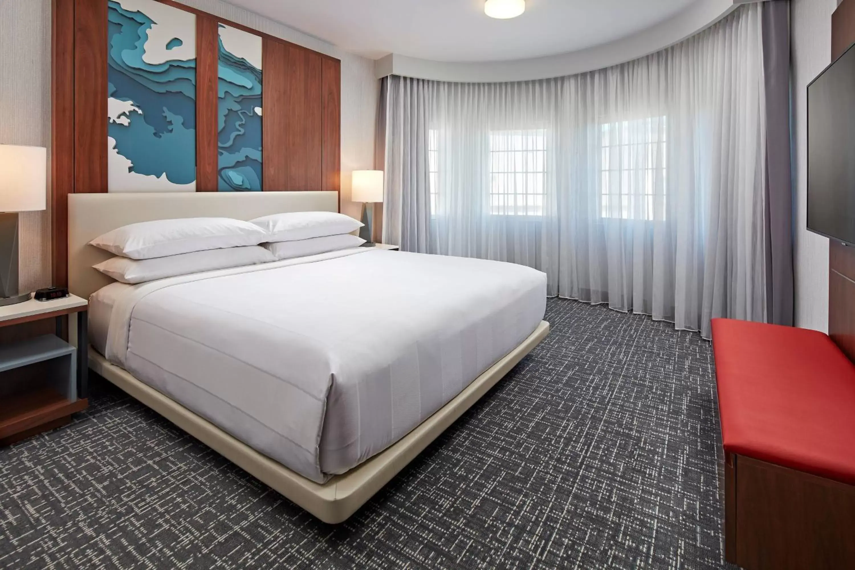 One-Bedroom King Suite with Sofa Bed - Concierge Lounge Access in San Mateo Marriott San Francisco Airport One-Bedroom King Suite with Sofa Bed - Concierge Lounge Access in San Mateo Marriott San Francisco Airport