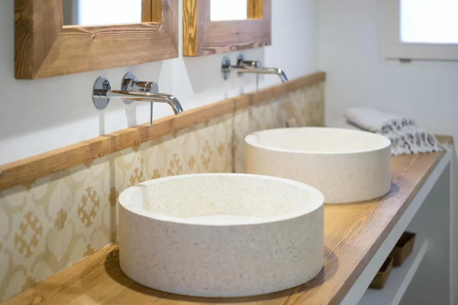 Deluxe Room (2 Adults + 1 Child) in Hotel Nou Sant Antoni Deluxe Room (2 Adults + 1 Child) in Hotel Nou Sant Antoni