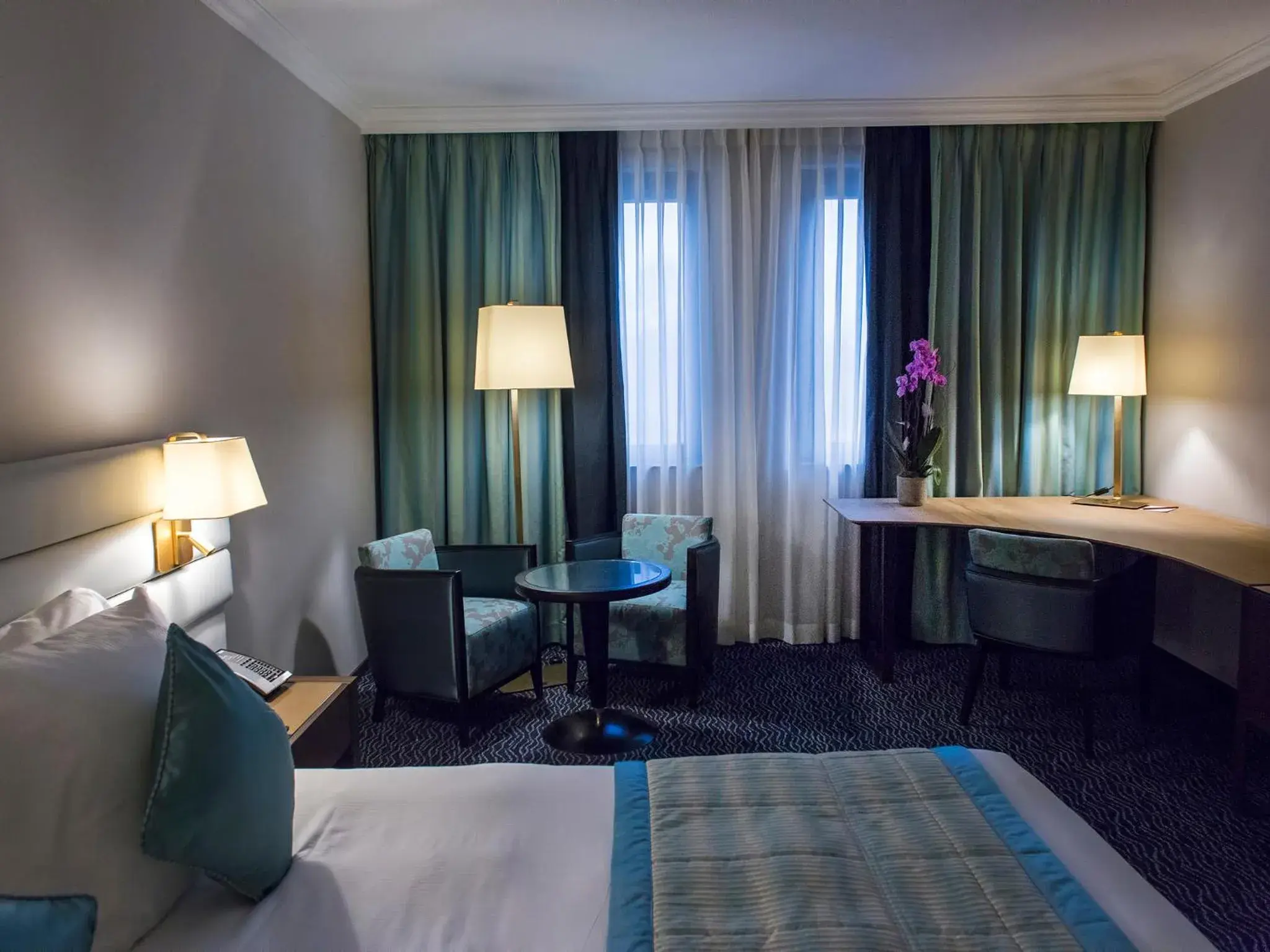 Traditional Double Room or Twin Room in Le Royal Hotels & Resorts Luxembourg Traditional Double Room or Twin Room in Le Royal Hotels & Resorts Luxembourg