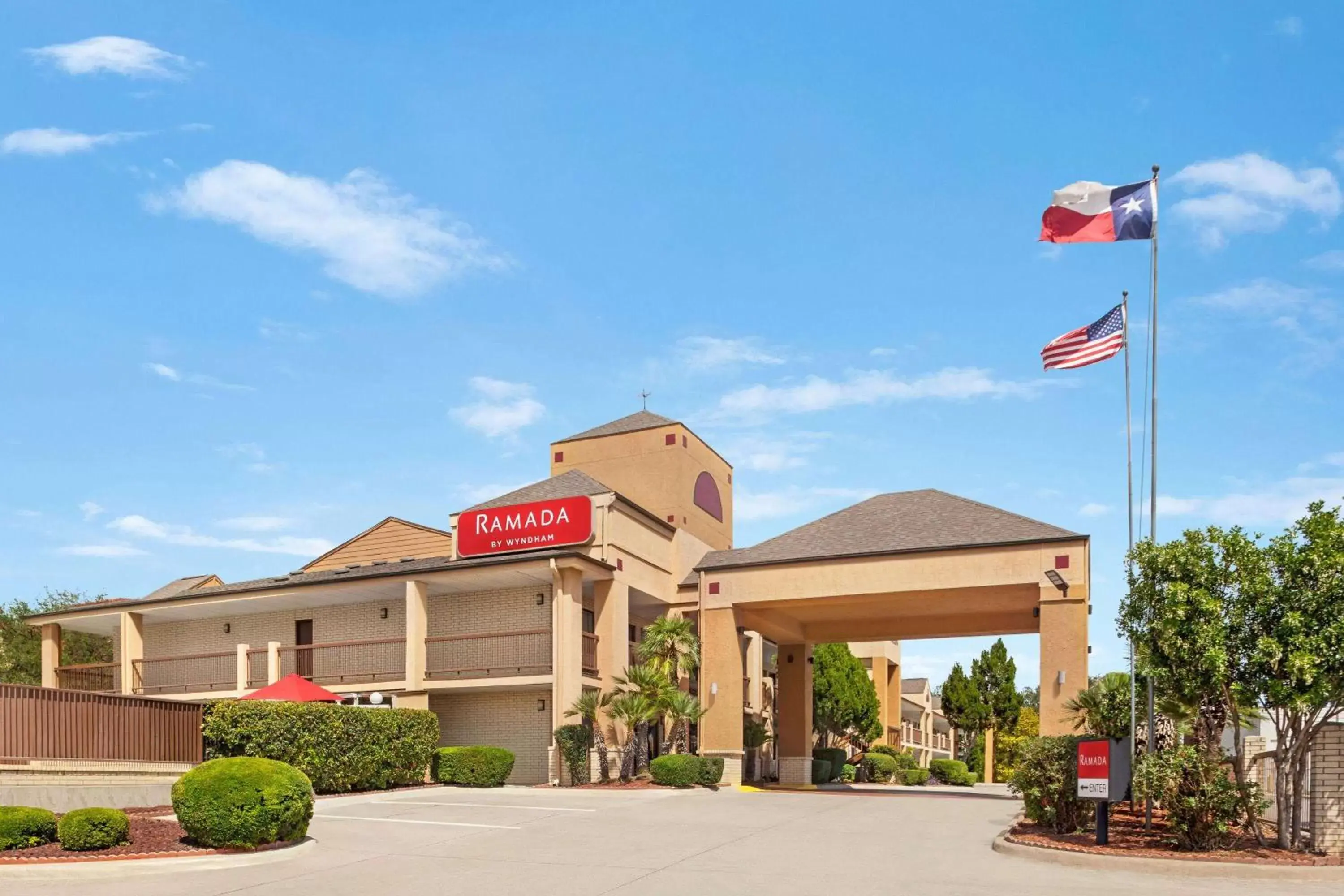 Ramada by Wyndham San Antonio Near SeaWorld - Lackland AFB Ramada by Wyndham San Antonio Near SeaWorld - Lackland AFB