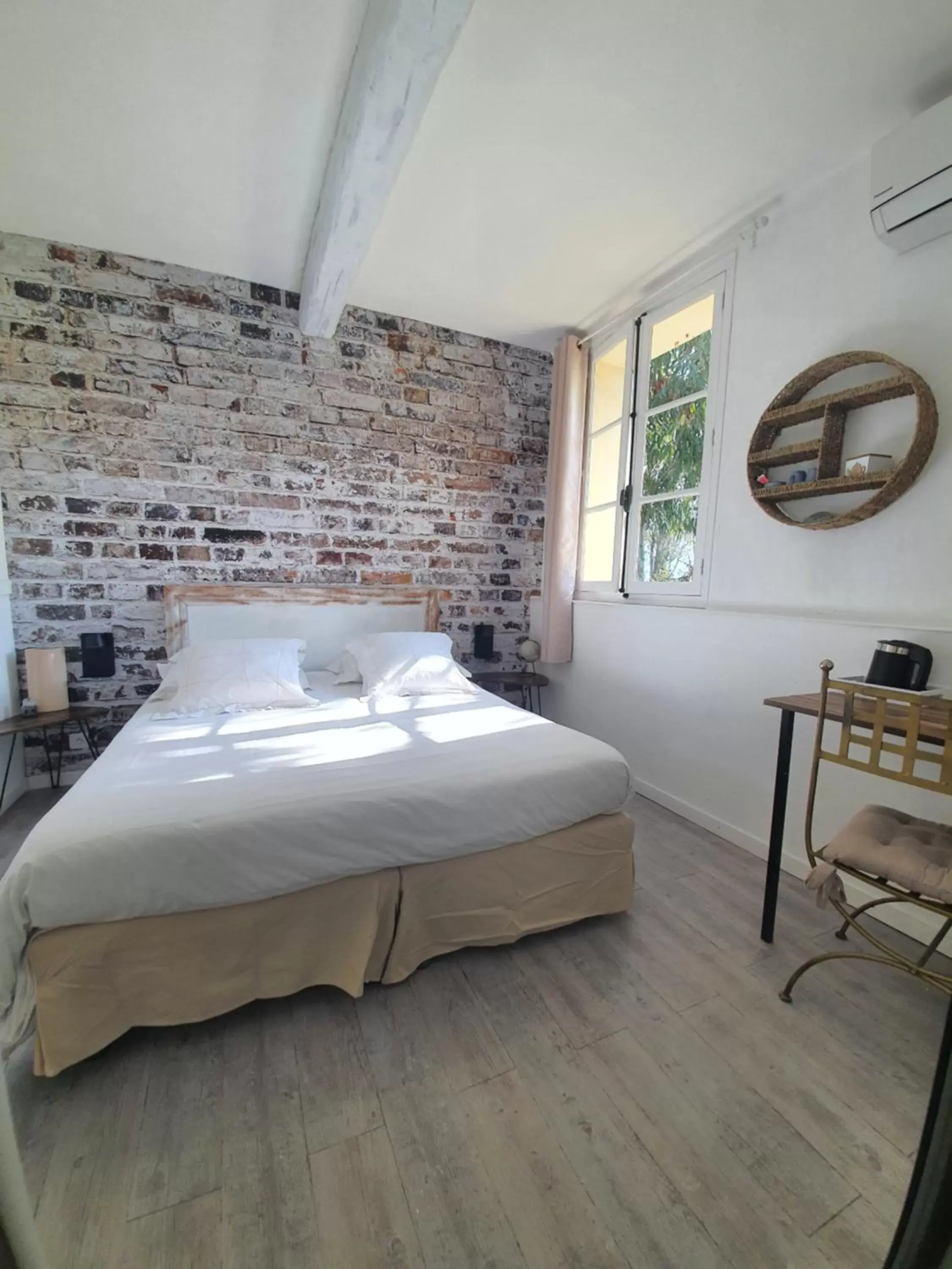 Hôtel Auberge Provençale Hôtel Auberge Provençale