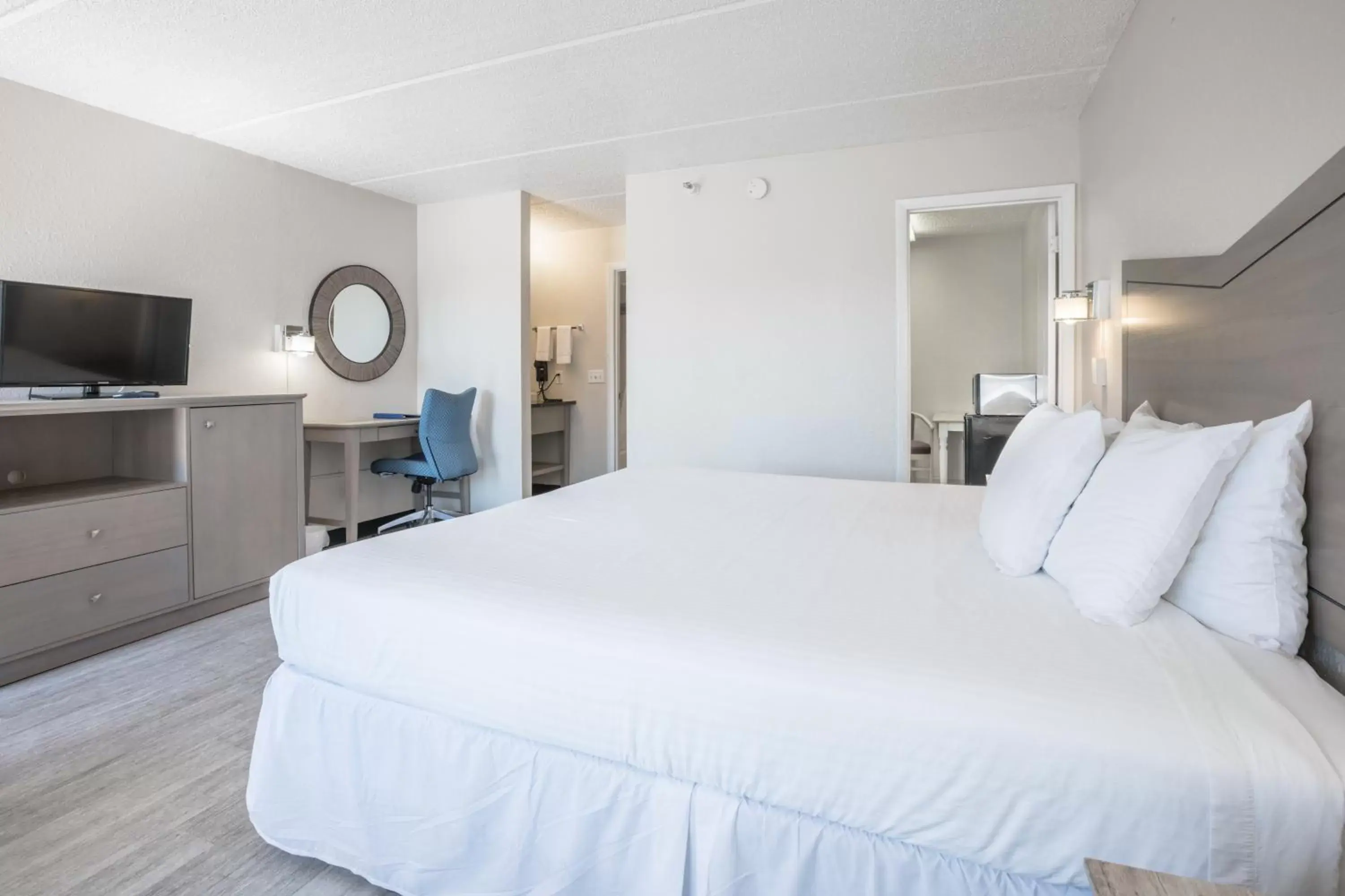 King Suite in Ocean Coast Hotel at the Beach Amelia Island King Suite in Ocean Coast Hotel at the Beach Amelia Island