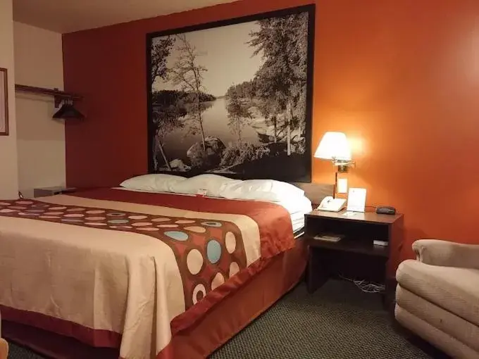 Queen Room with Two Queen Beds - Pet Friendly/Non-Smoking in Super 8 by Wyndham Iron Mountain Queen Room with Two Queen Beds - Pet Friendly/Non-Smoking in Super 8 by Wyndham Iron Mountain