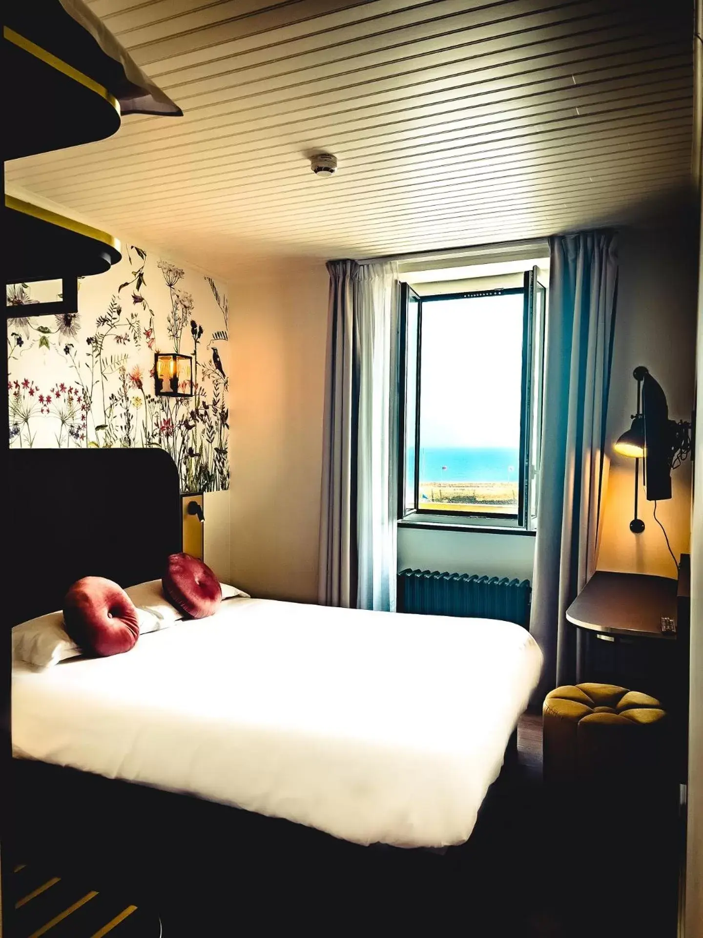 Double Room Sea Side in Grand Hôtel de Bretagne Double Room Sea Side in Grand Hôtel de Bretagne